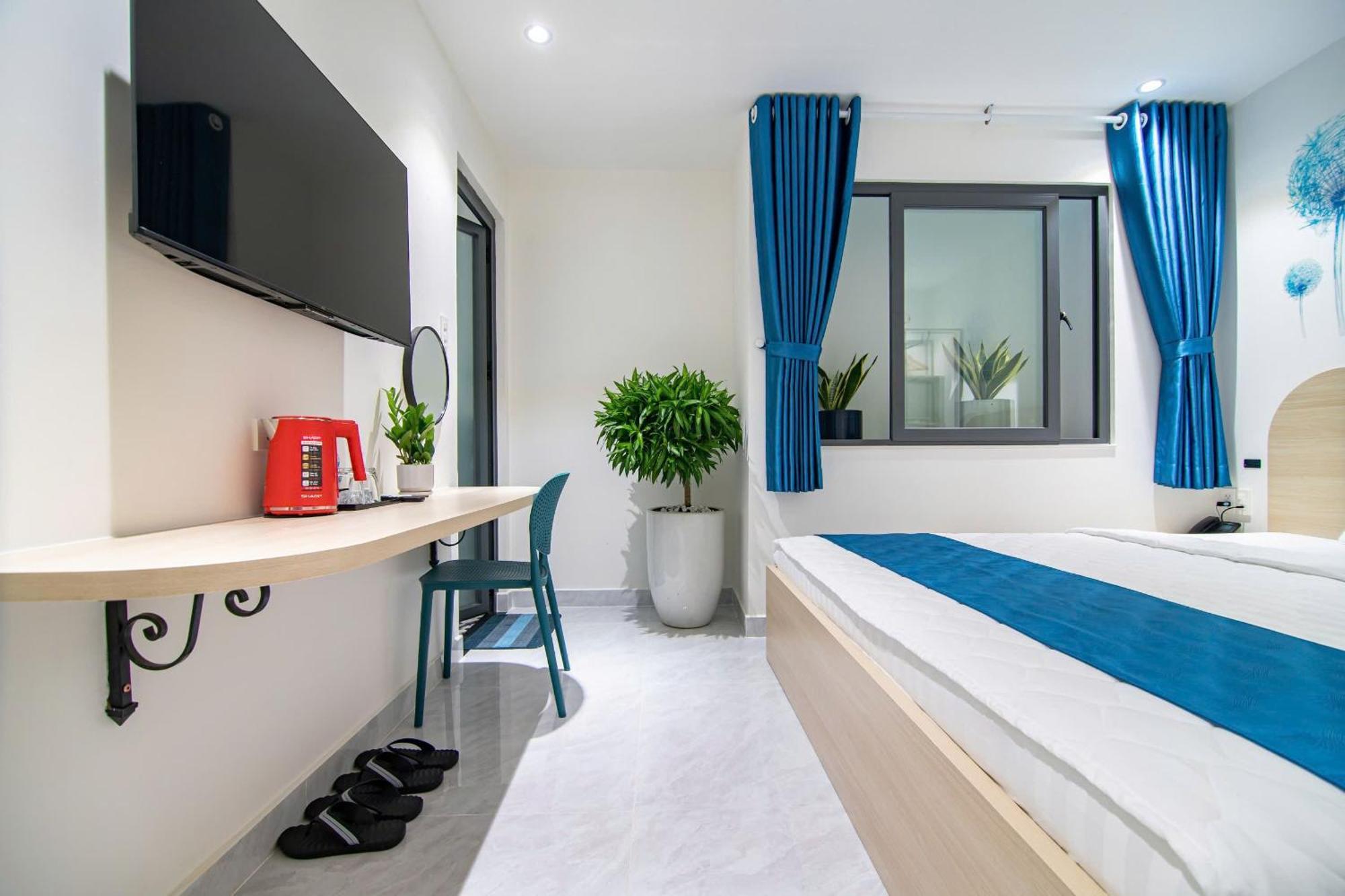 Bin Bin 14 Near Vstar School D7 Hotel *