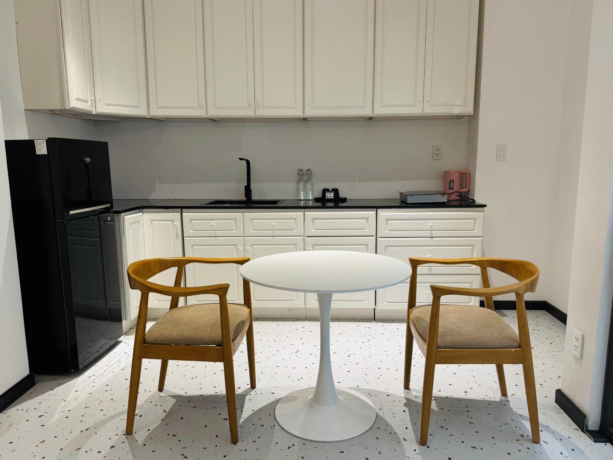 Noma Living - With Working Space For Nomad Apartment