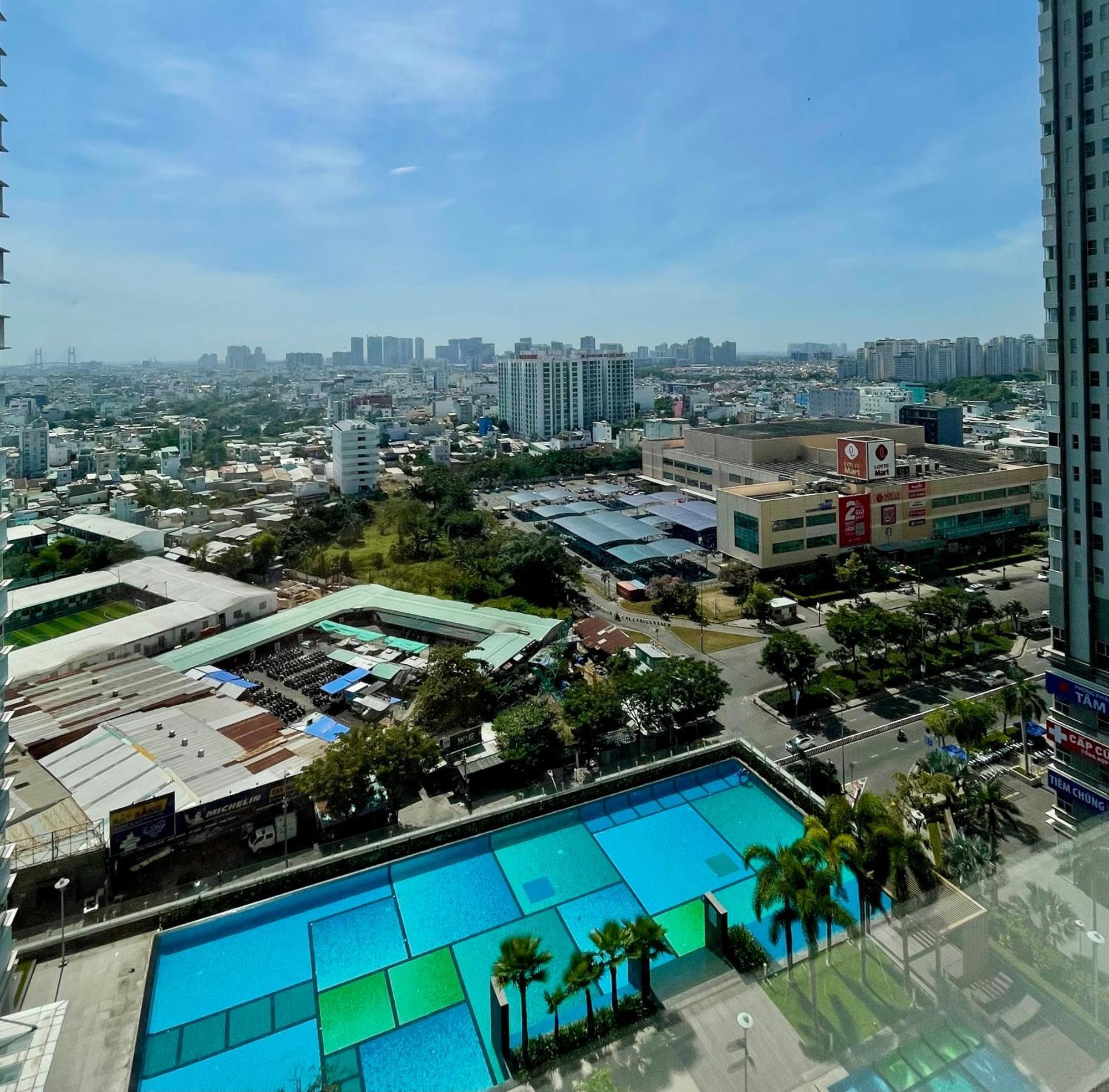 70m2, 1br Netflix, D7 & Landmark81 View Sunrise North Ho Chi Minh City