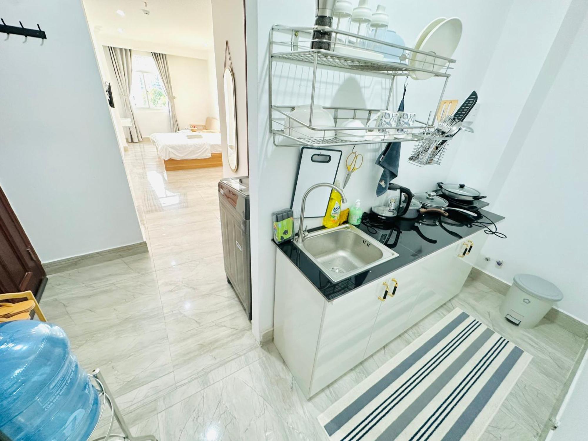 I Riverside B602 I Sky High W Kitchen And View Apartment *