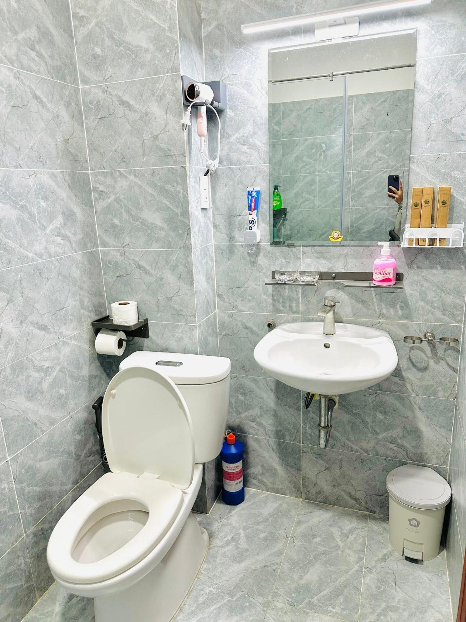 Apartment I Riverside B602 I Sky High W Kitchen And View Ho Chi Minh City