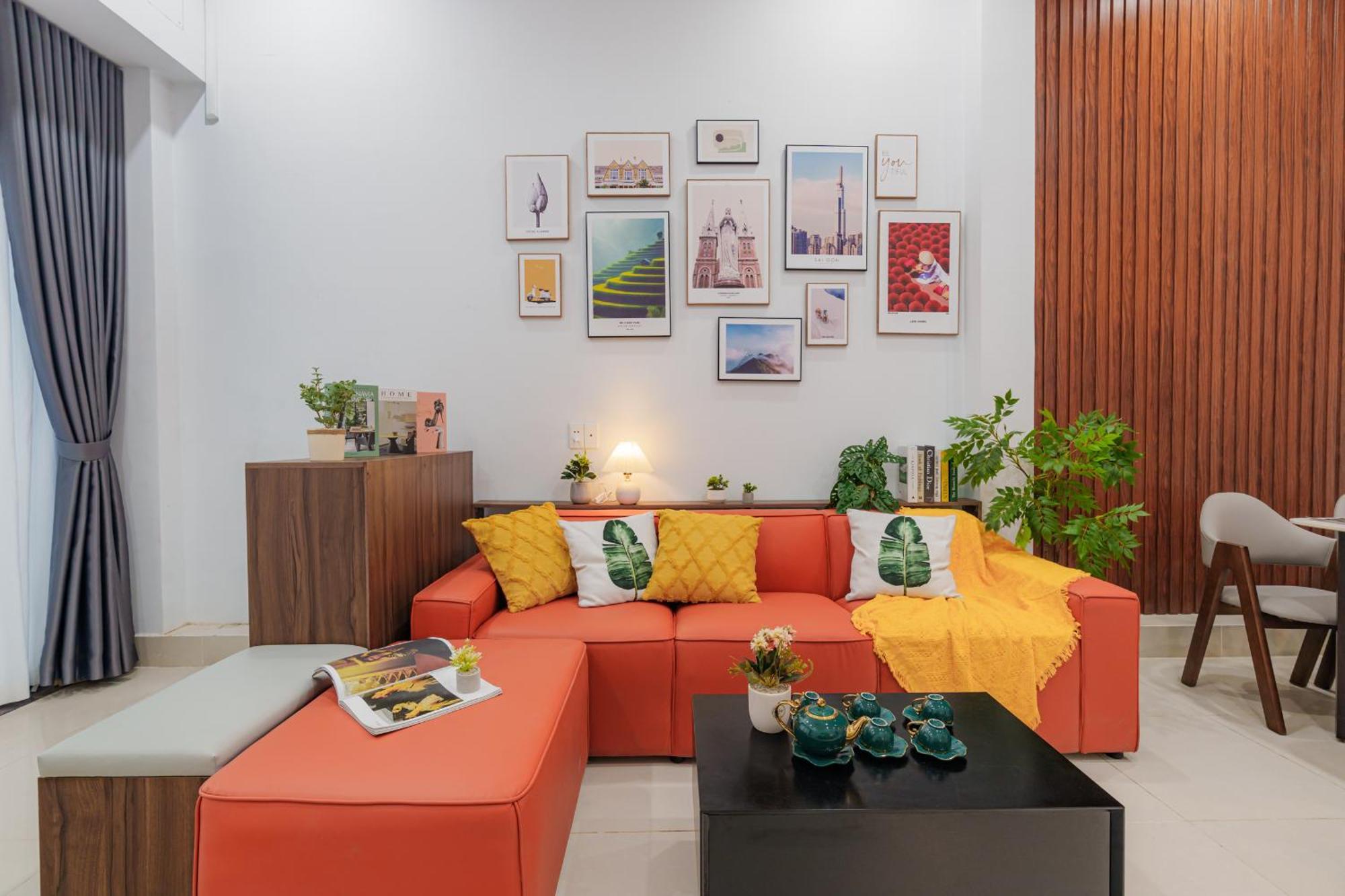 Entire 5-6brs House In Saigon Centre *