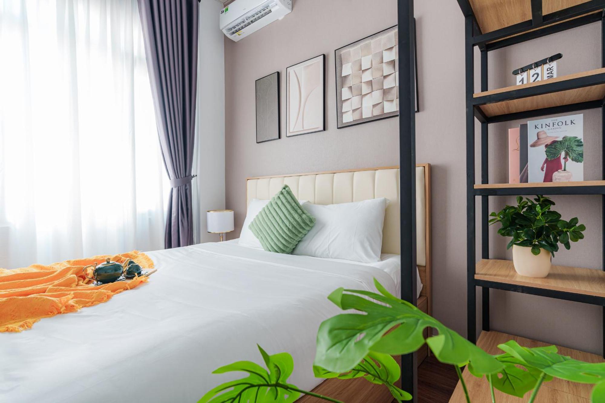 Entire 5-6brs House In Saigon Centre