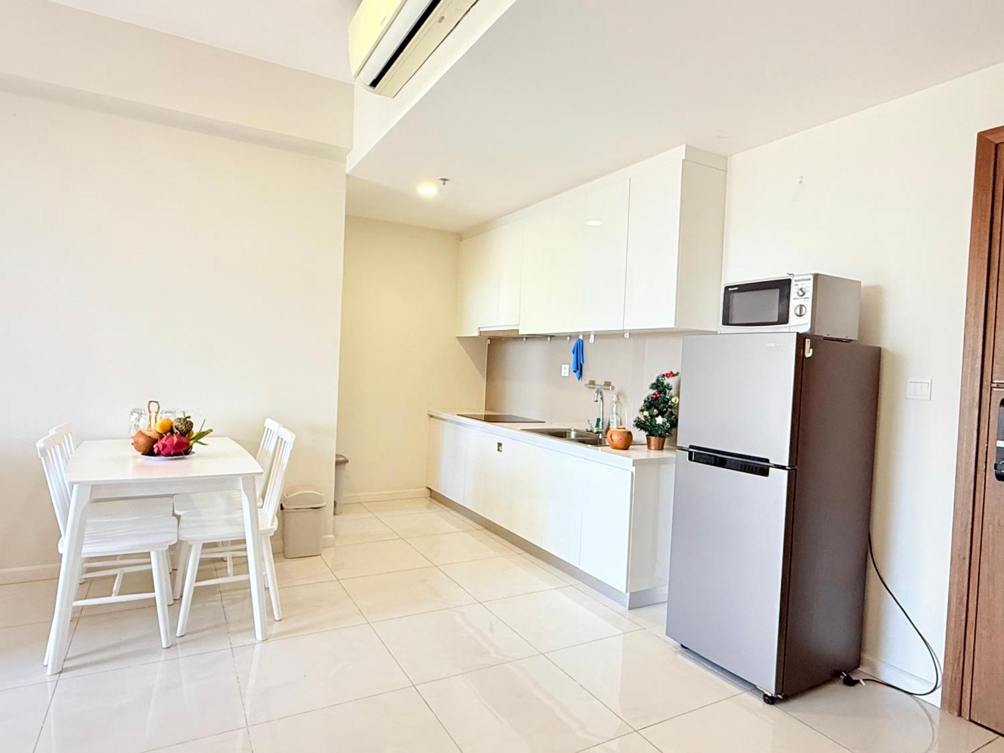 Apartment 2 Bedroom River View Gym &pool At Masteri An Phu