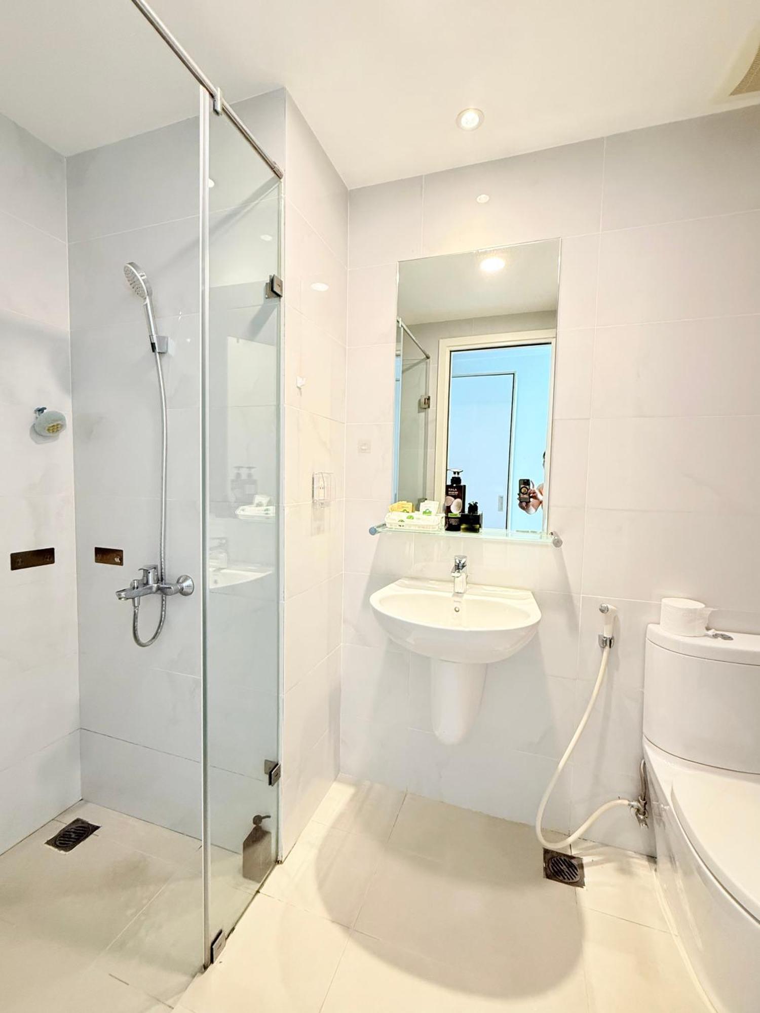 2 Bedroom River View Gym &pool At Masteri An Phu Apartment *