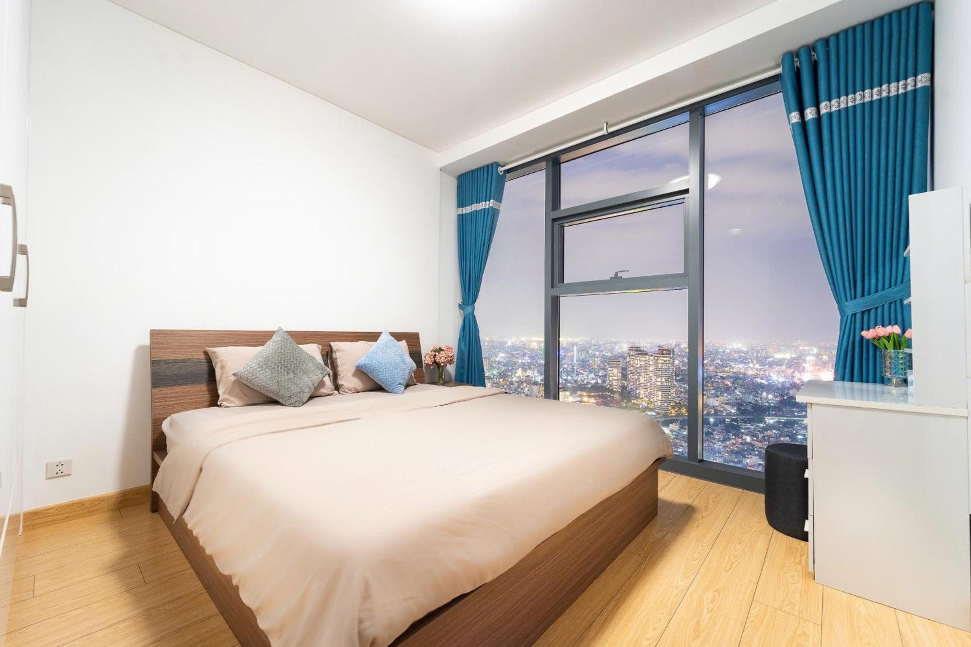 Sunwah Pearl * Ho Chi Minh City