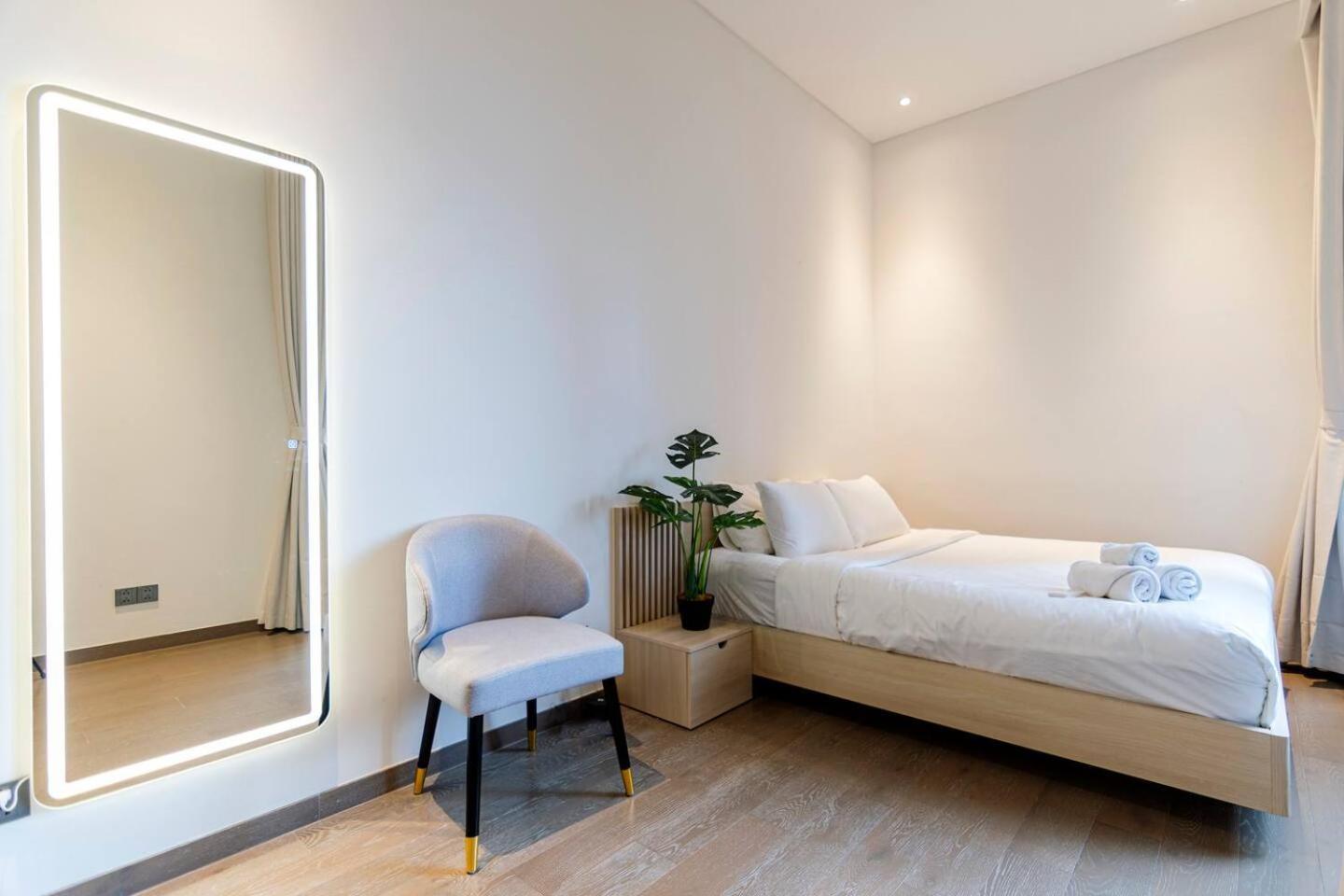Apartment The Marq Luxe Saigon