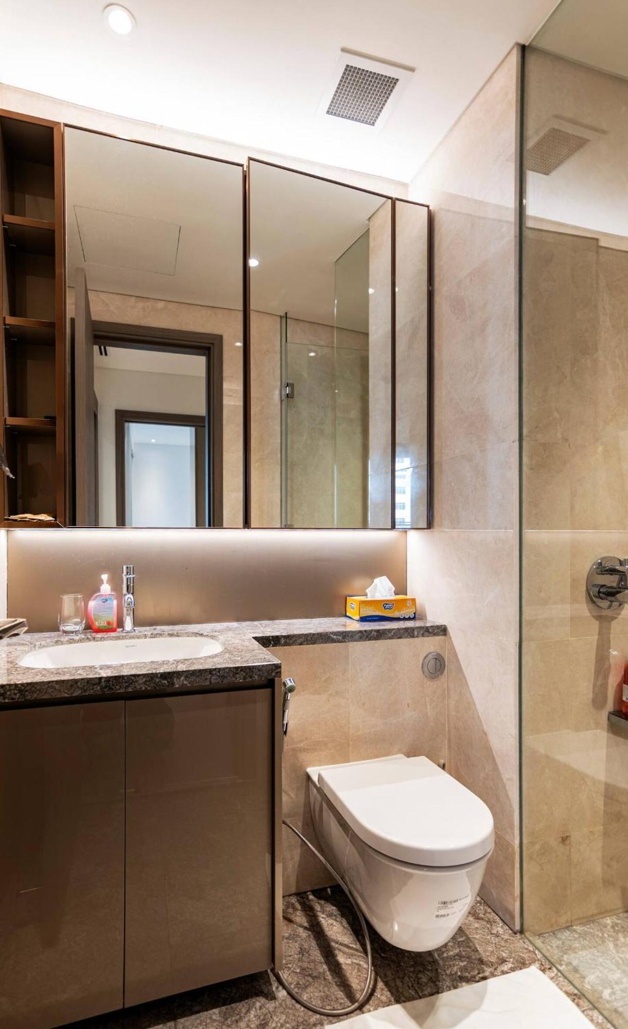 The Marq Luxe Saigon Apartment *