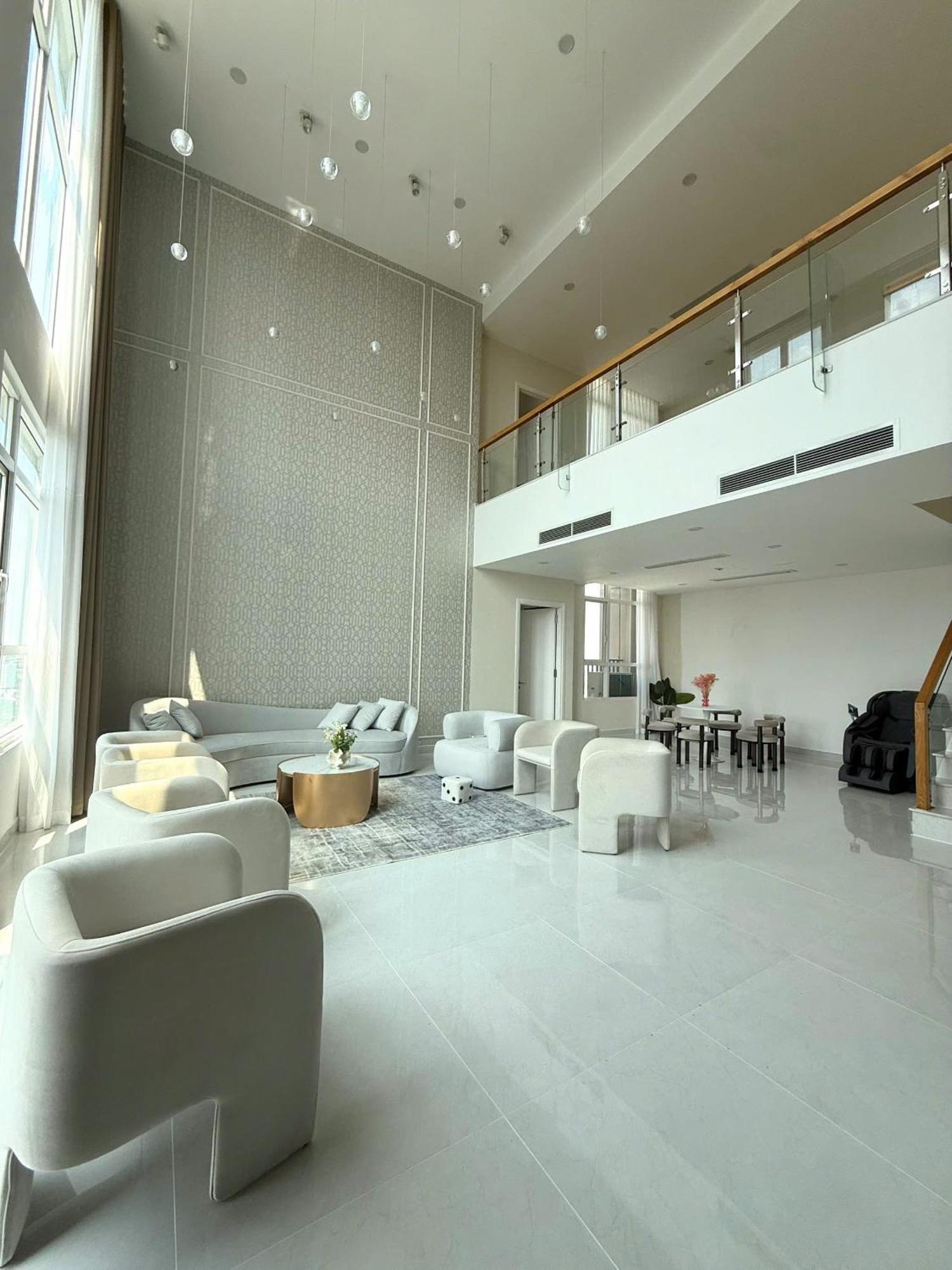King Penhouse Duplex-3br *