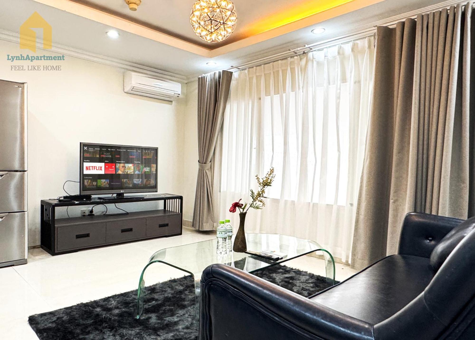 Apartment Lynhapartment Free Pool Near Tsn Airport Spacious 1br Ho Chi Minh City
