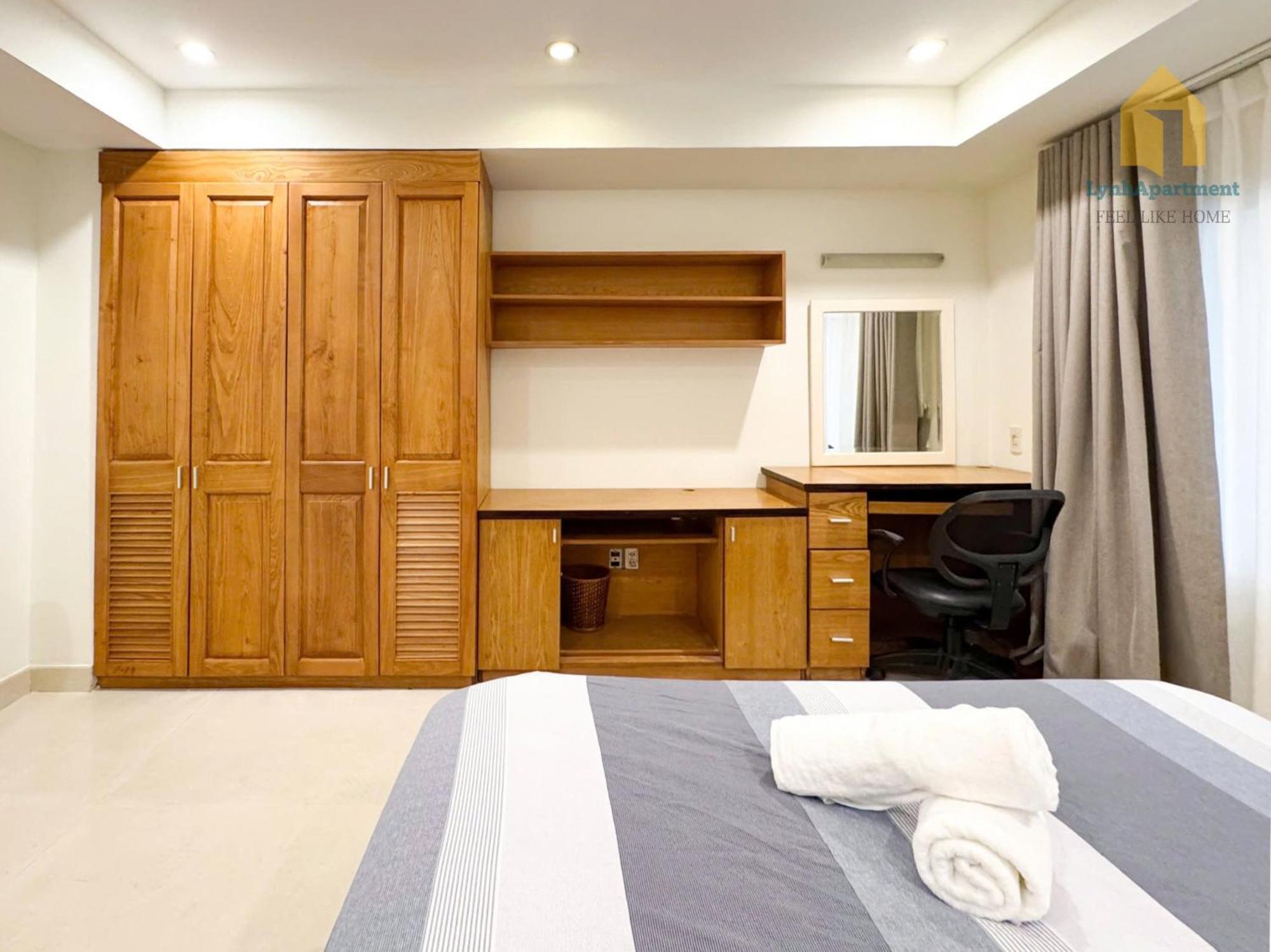 Lynhapartment Free Pool Near Tsn Airport Spacious 1br Ho Chi Minh City