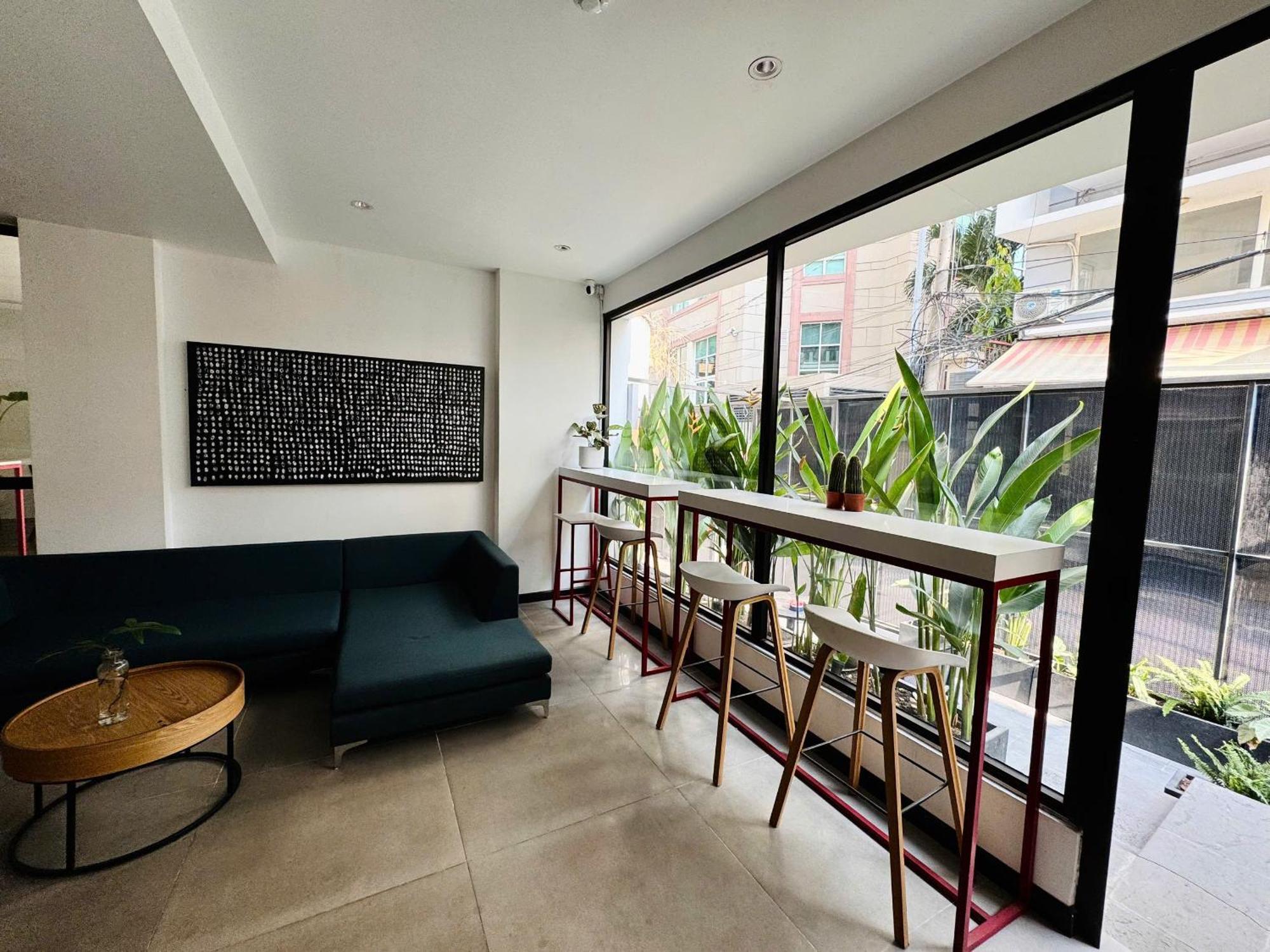 Noma Living - With Working Space For Nomad Apartment *