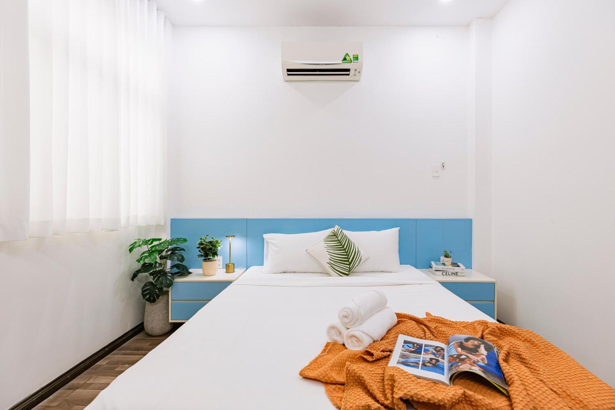 Entire 5-6brs House In Saigon Centre *