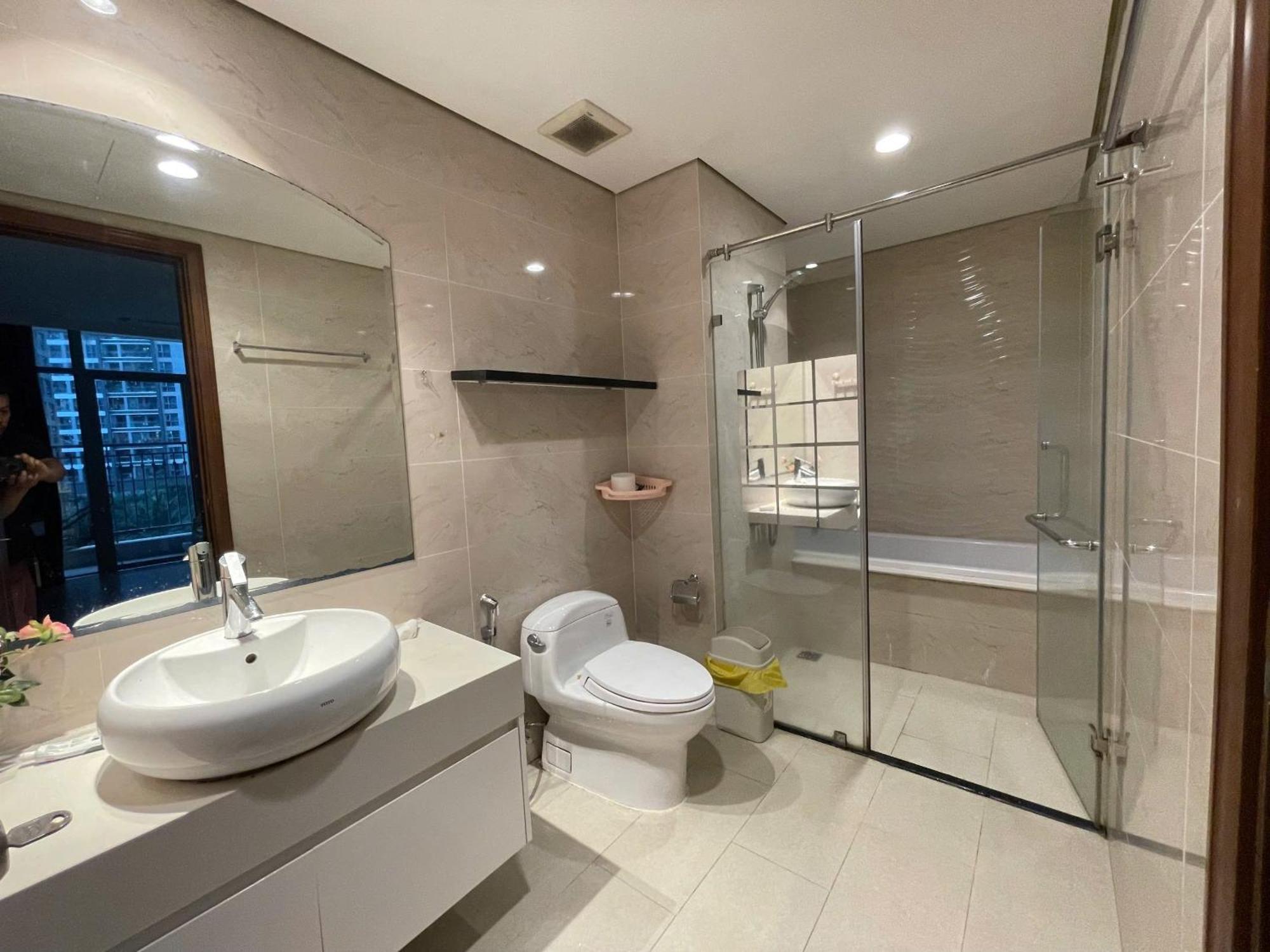 4br - Landmark 81 - Pool & Riverside - Center *