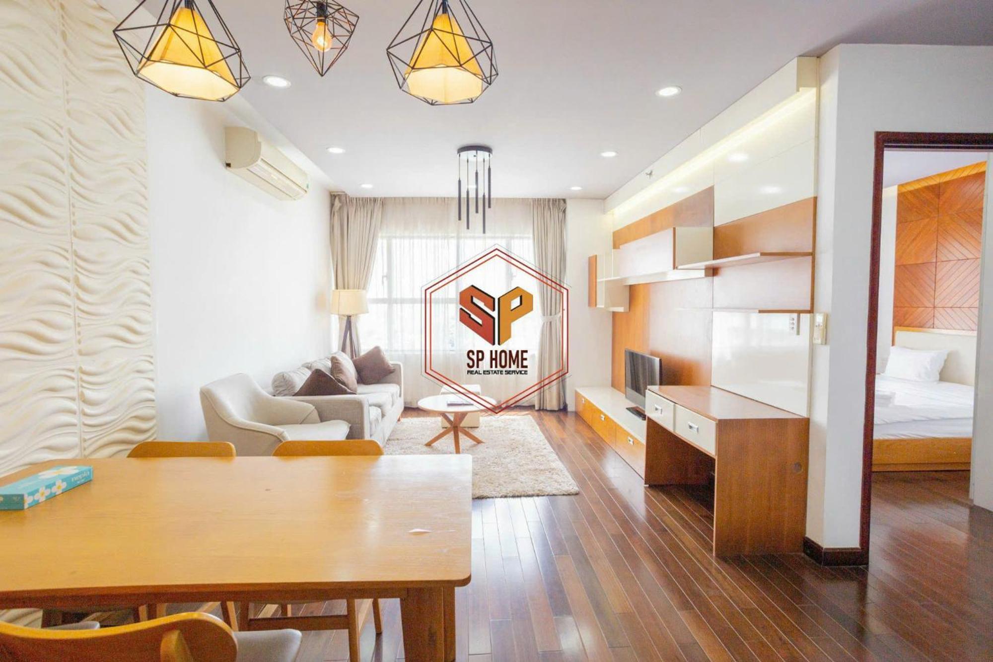 Sunrise City- Lotte Mart Quan 7 *