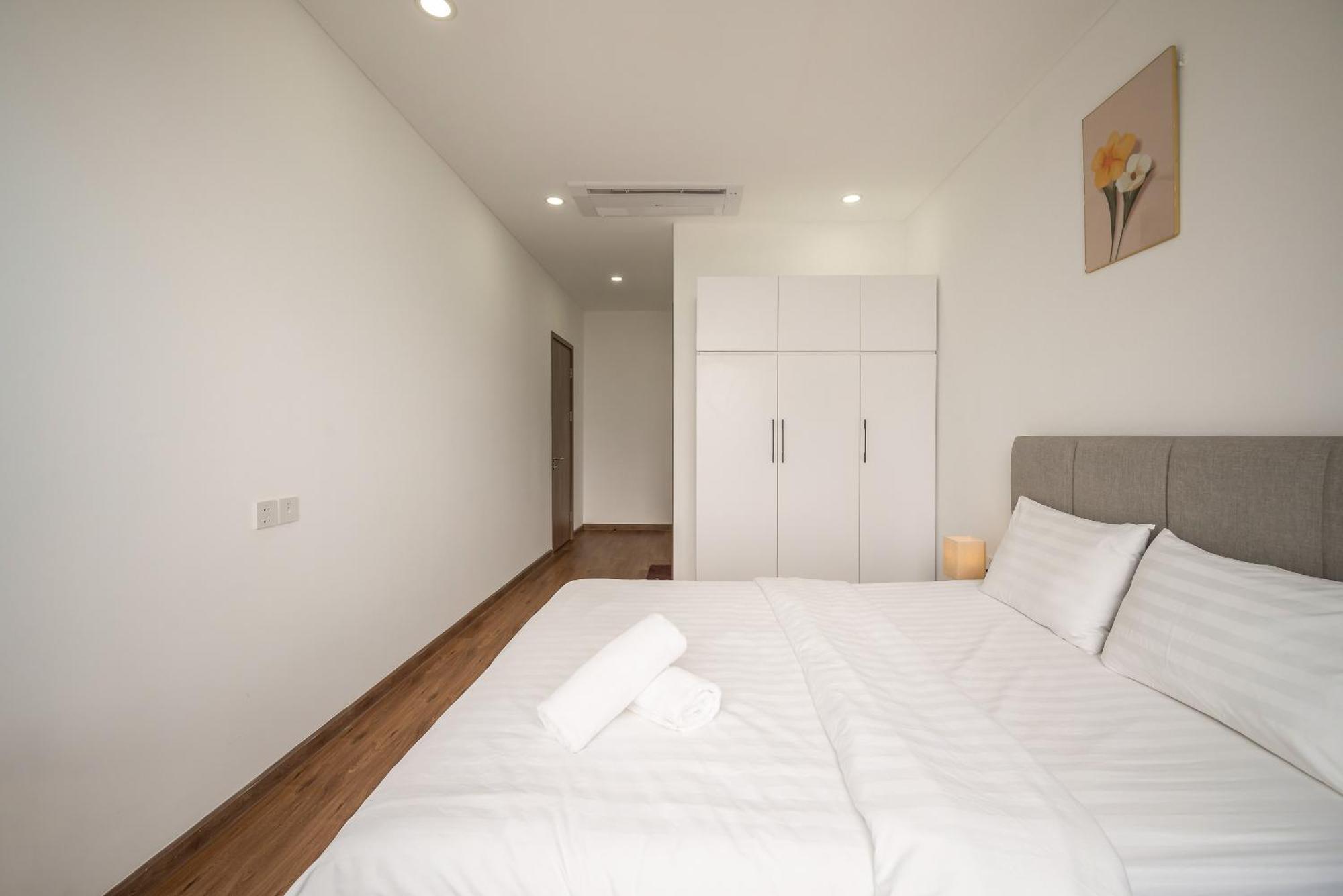 Opal Tower Saigon Pearl Apartment *
