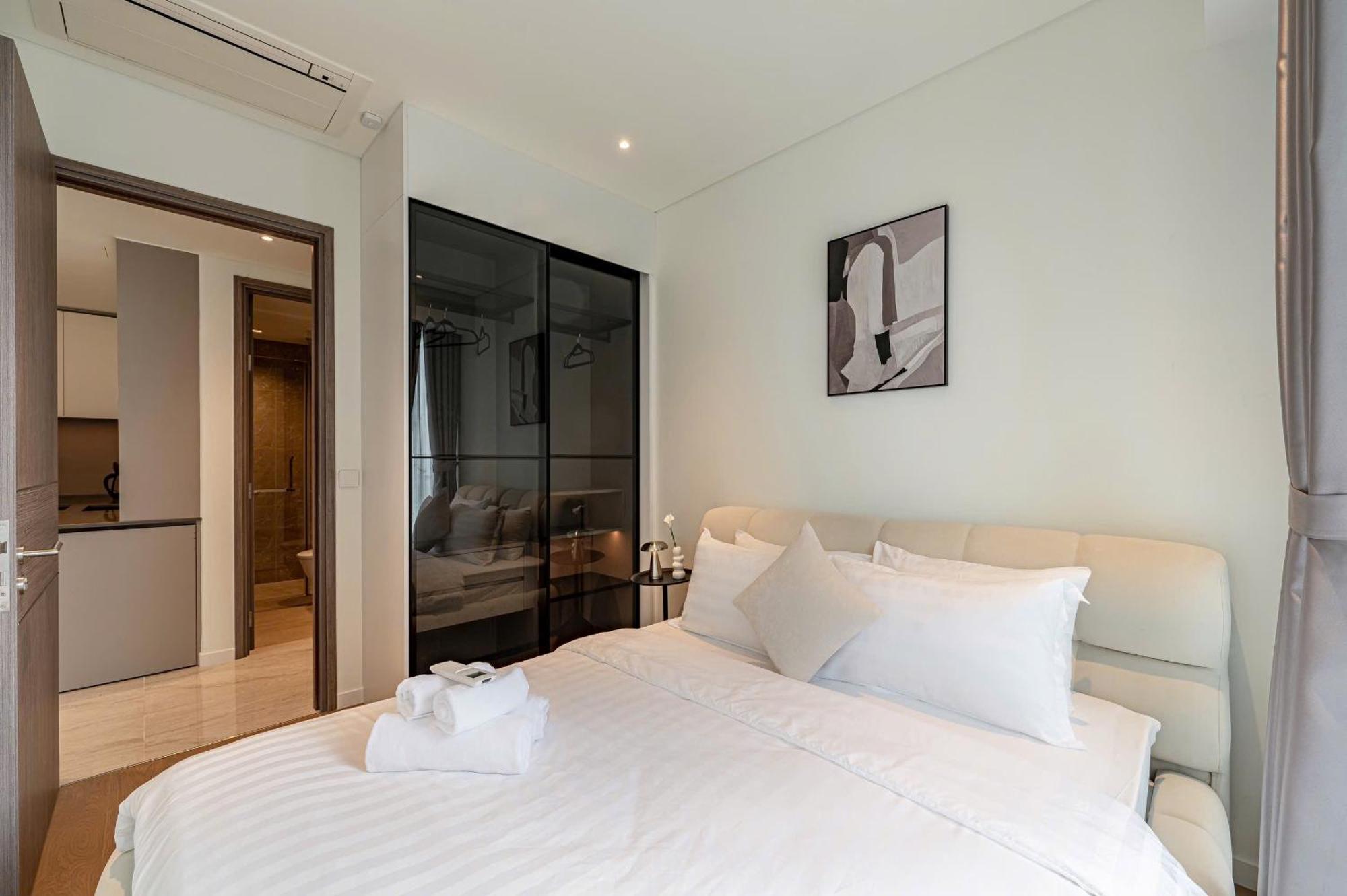 Apartment Metropole Thu Thiem Luxury By Bevista *