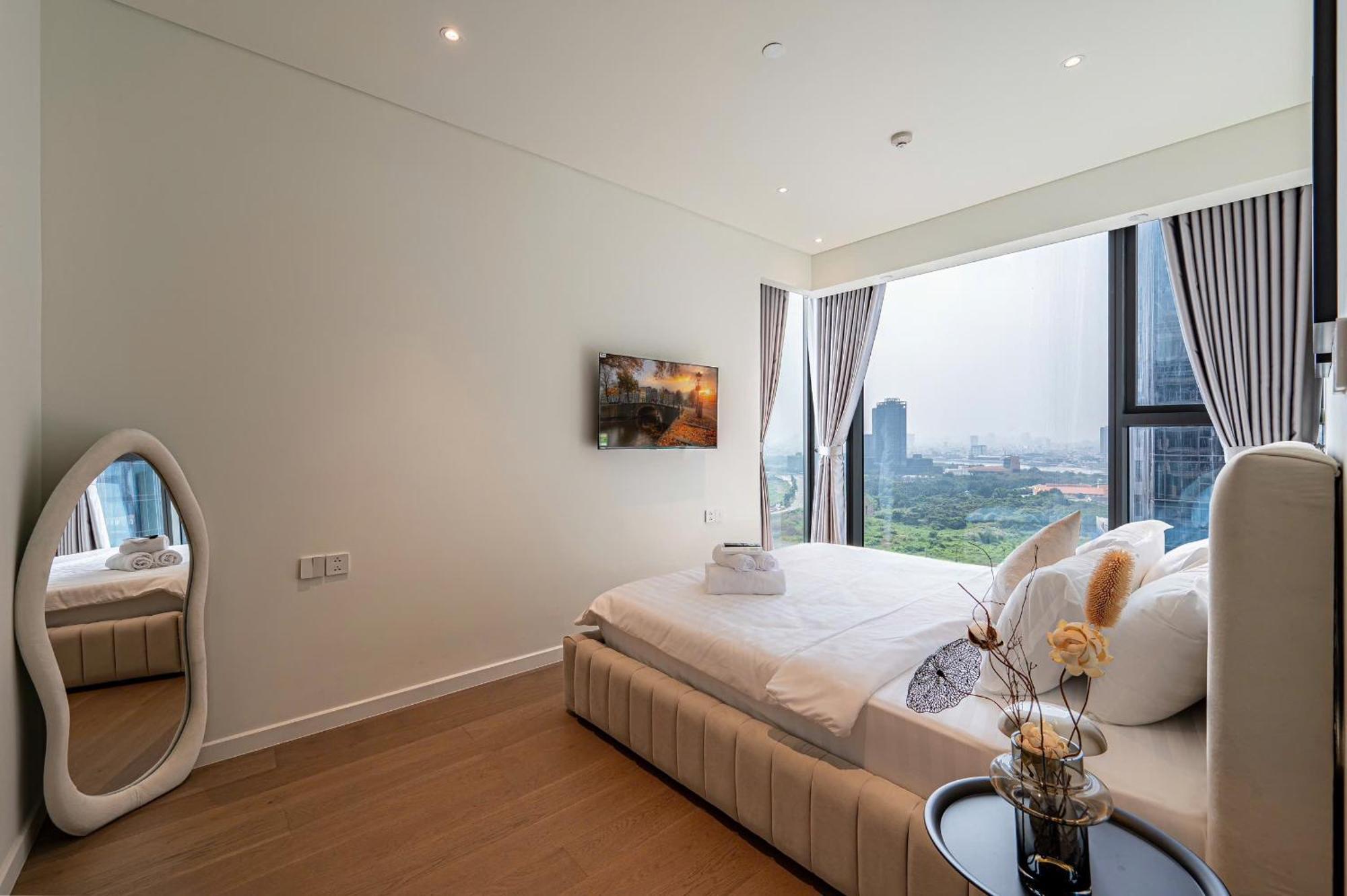 Apartment Metropole Thu Thiem Luxury By Bevista