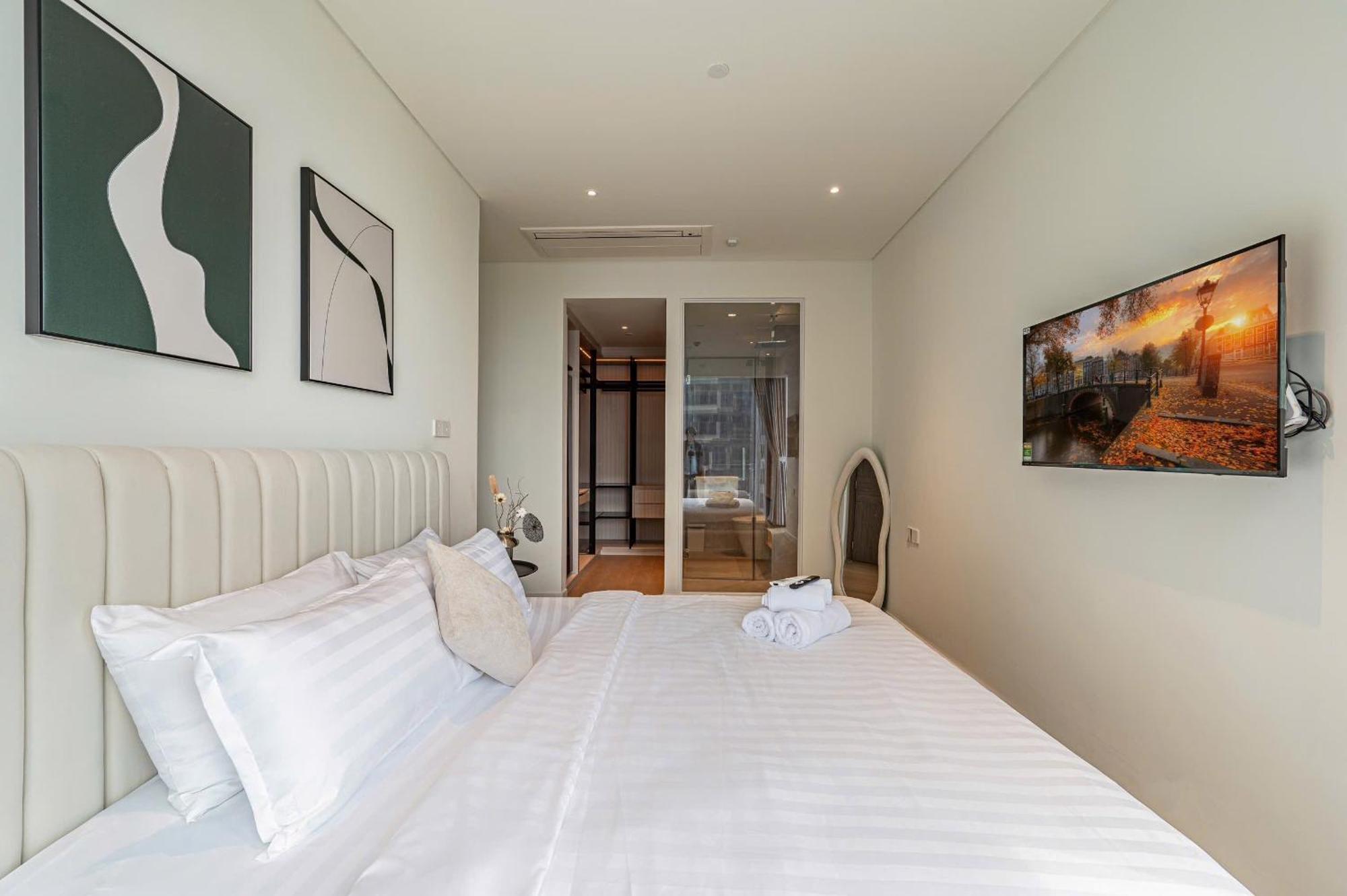Apartment Metropole Thu Thiem Luxury By Bevista