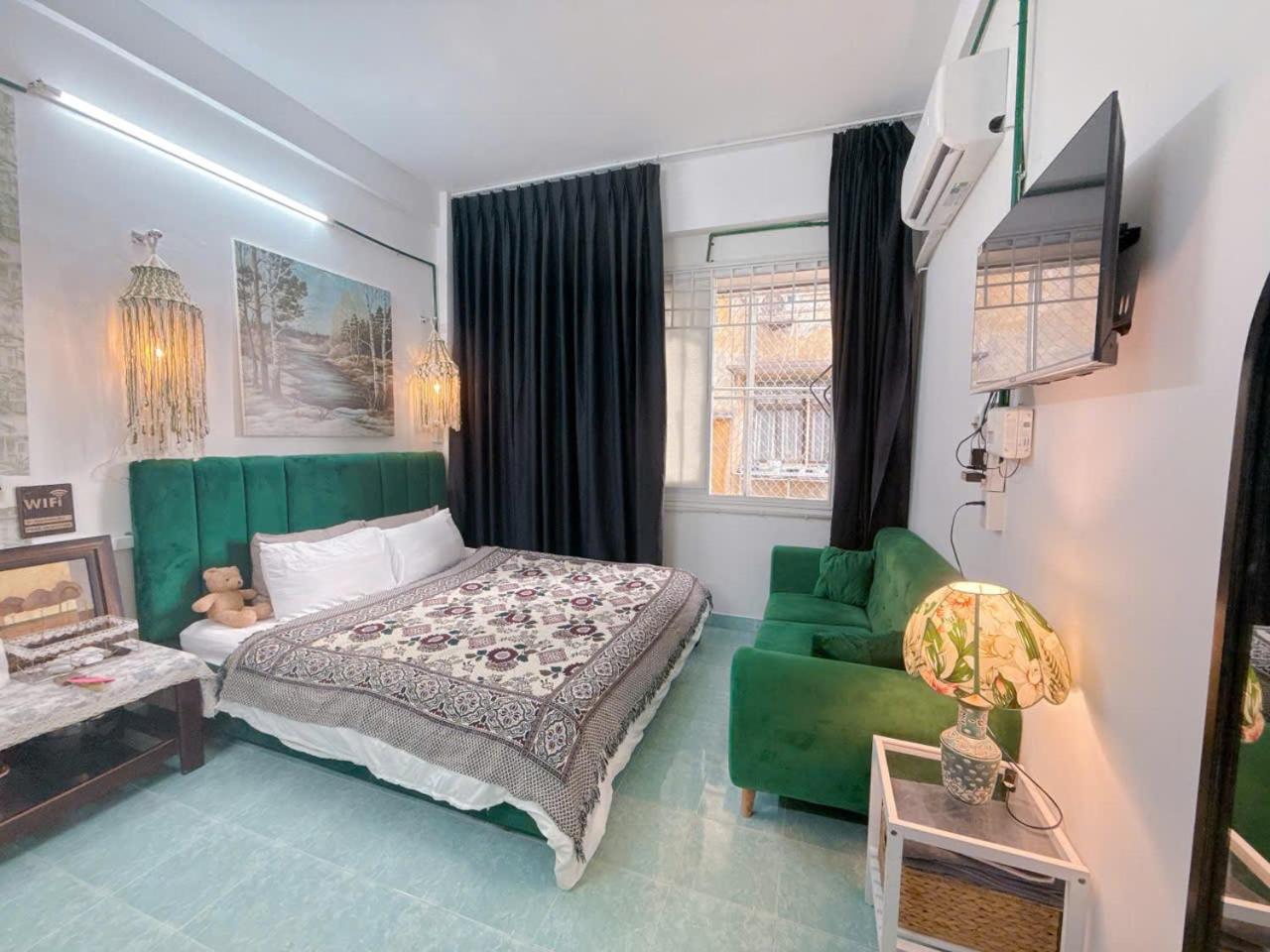 Apartment June *
