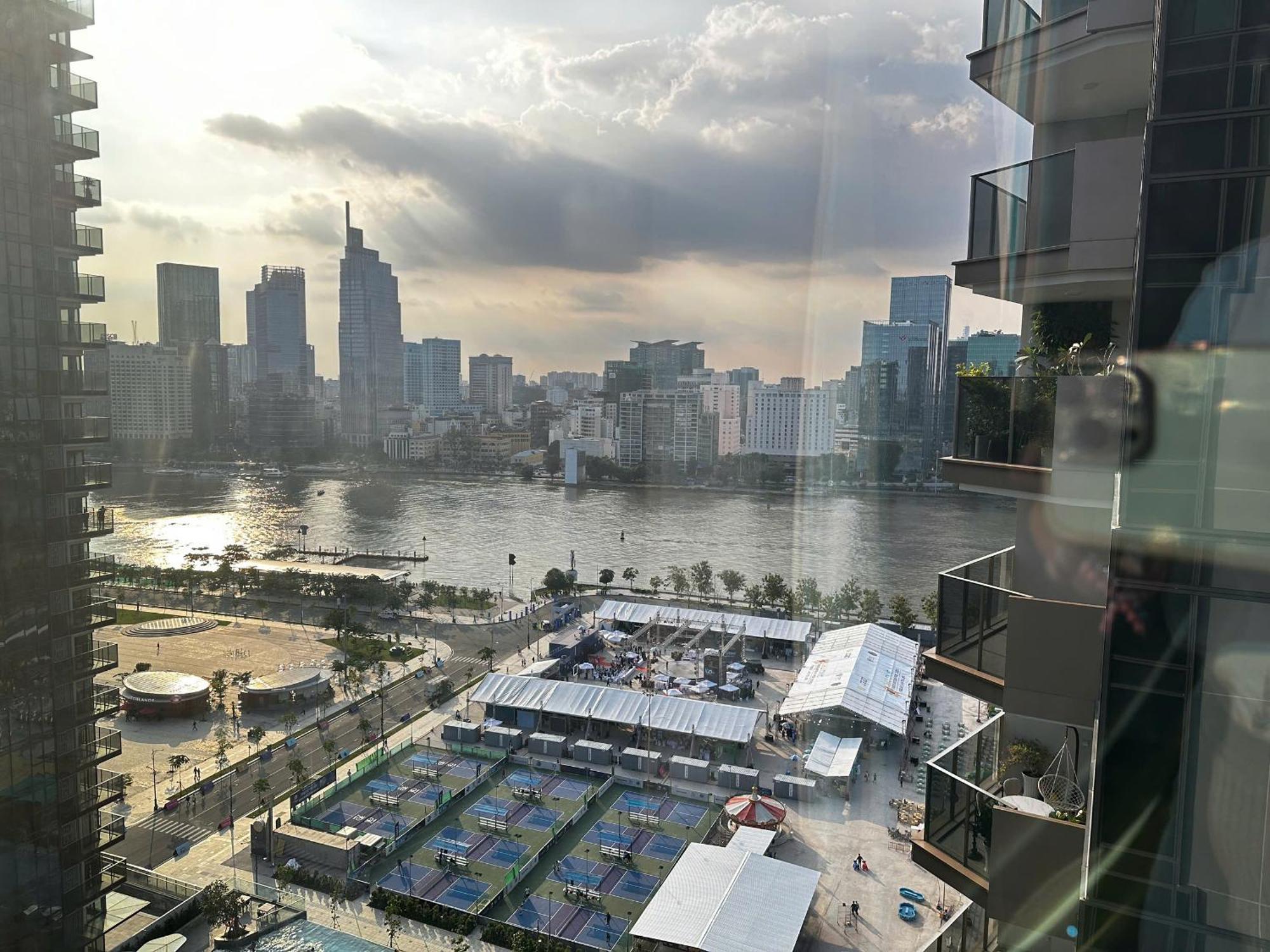 Apartment Metropole Thu Thiem Luxury By Bevista