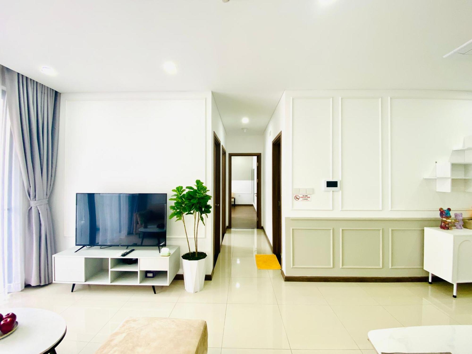 Opal Tower Saigon Pearl Apartment *