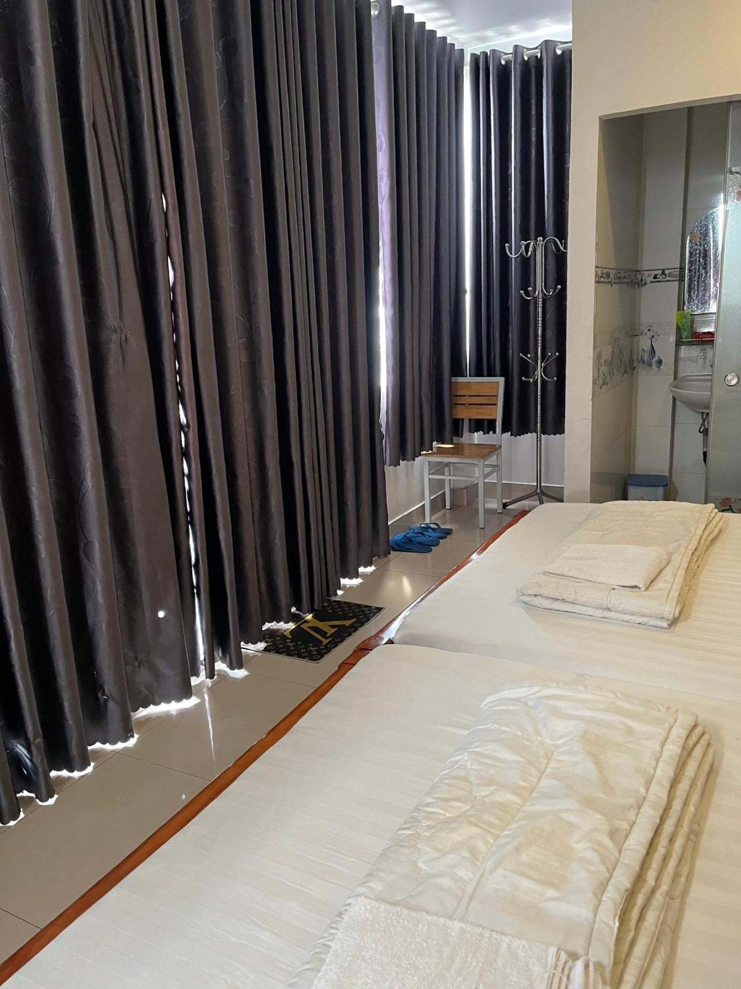 Khach San Anh Dong Ho Chi Minh City