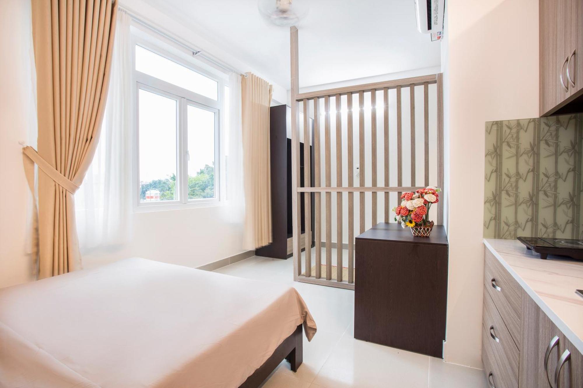 Sen * Ho Chi Minh City