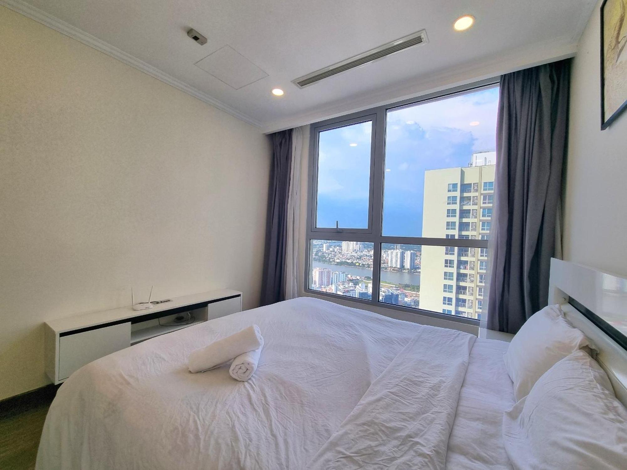 Modern Apartments In Rivergate Ho Chi Minh City