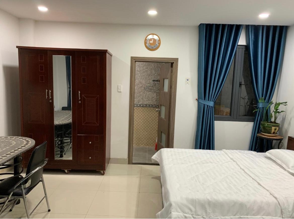 Tutaco Double With Airy & Spacious Balcony Bed & Breakfast Ho Chi Minh City