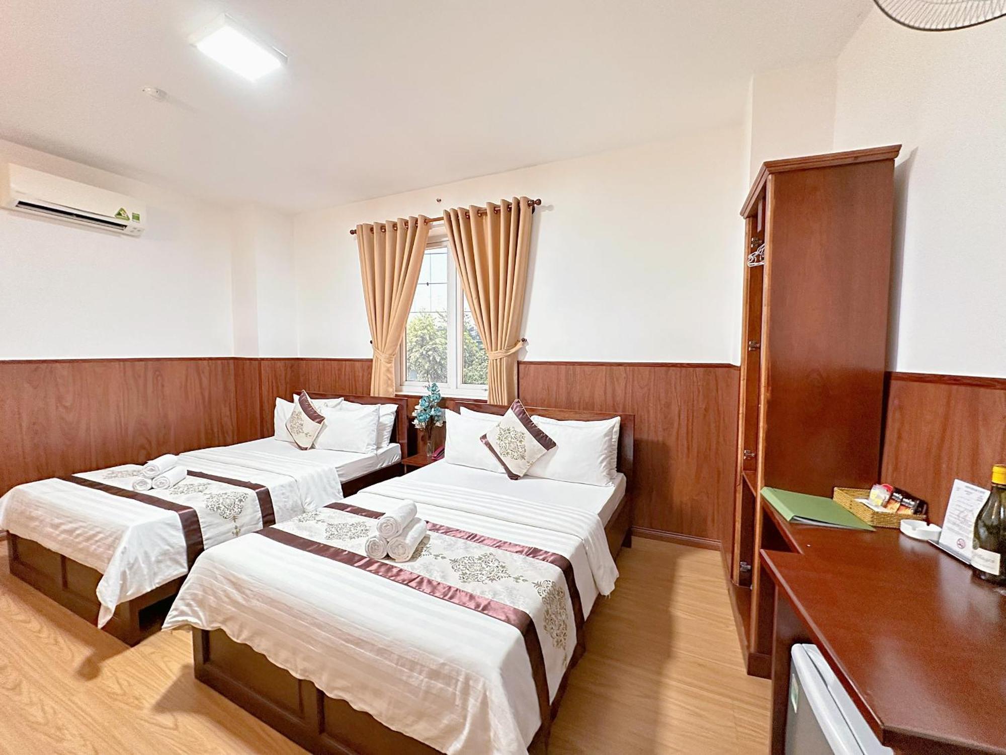 Nhat Minh Etown & Airport Hotel 3*