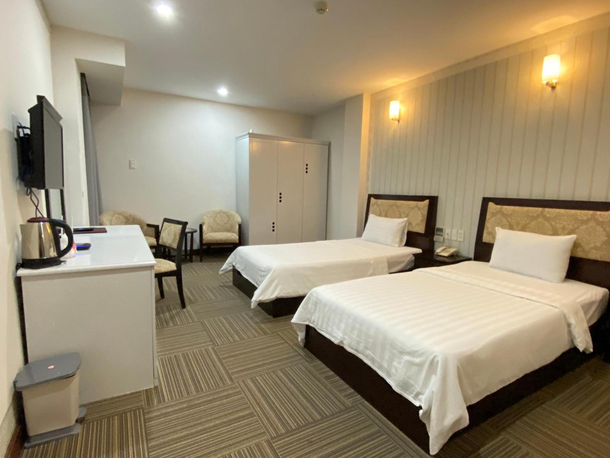 Dong Kinh Hotel 3*