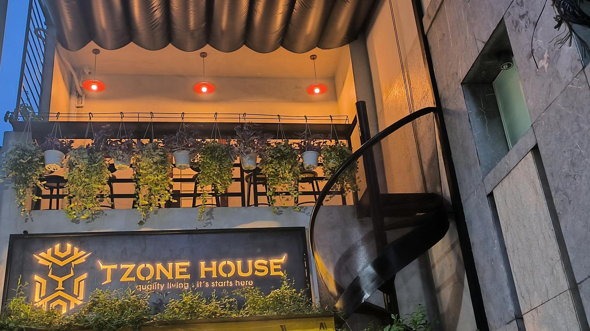 T Zone - Quiet Place, Near China Town,ho Thi Ky Street Food,cafe,beer Ho Chi Minh City
