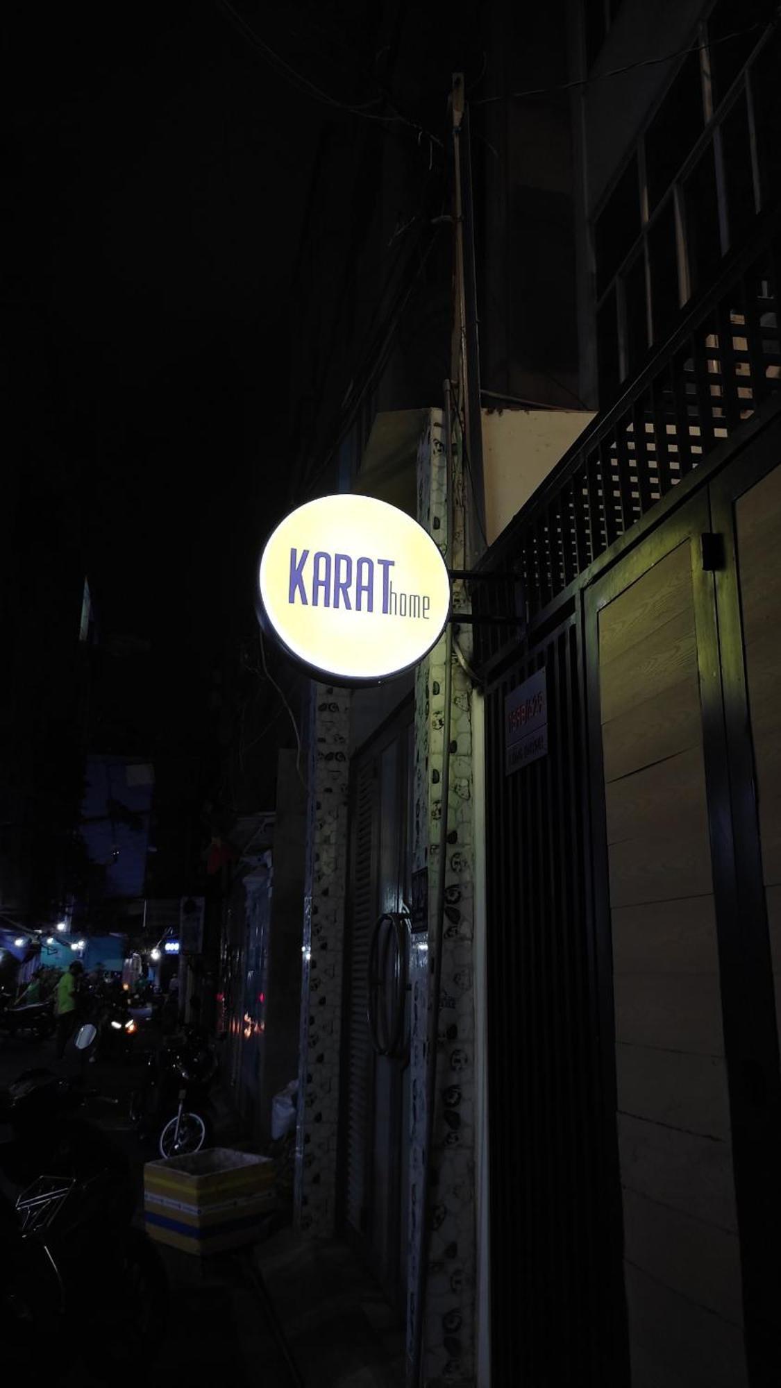 Bed & Breakfast Karat *