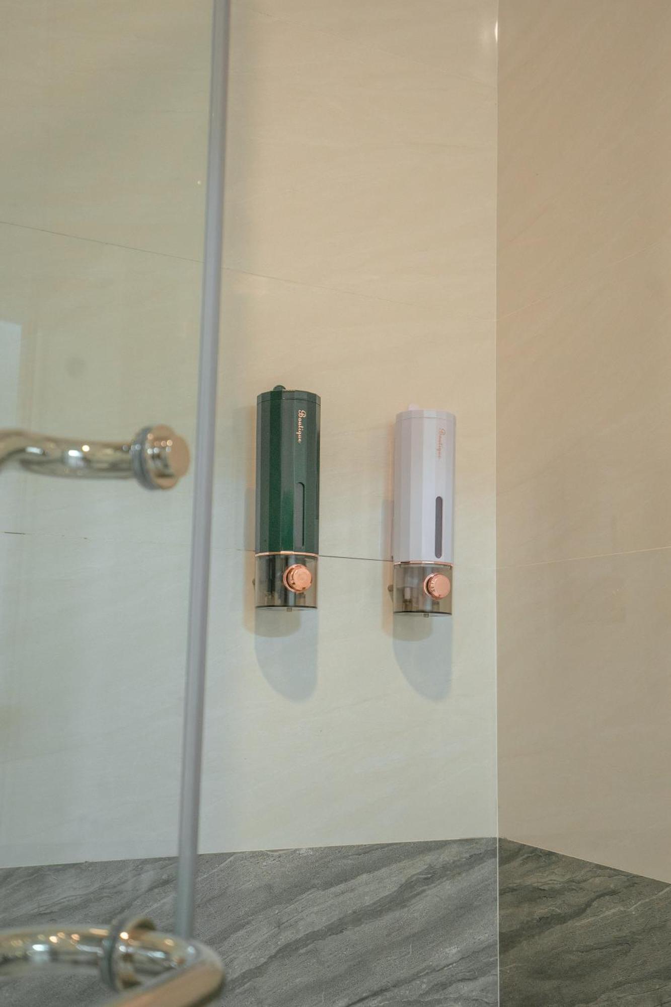 Hostel Aloha Saigon Premium By Local Travel Experts - Newly Opened, Less-touristy Location, Spacious Rooms, Glass Shower Bathroom, Free Breakfast & Walking Tour *