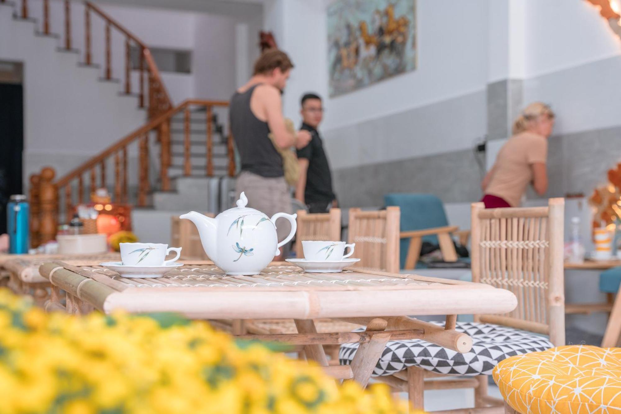 Aloha Saigon Premium By Local Travel Experts - Newly Opened, Less-touristy Location, Spacious Rooms, Glass Shower Bathroom, Free Breakfast & Walking Tour