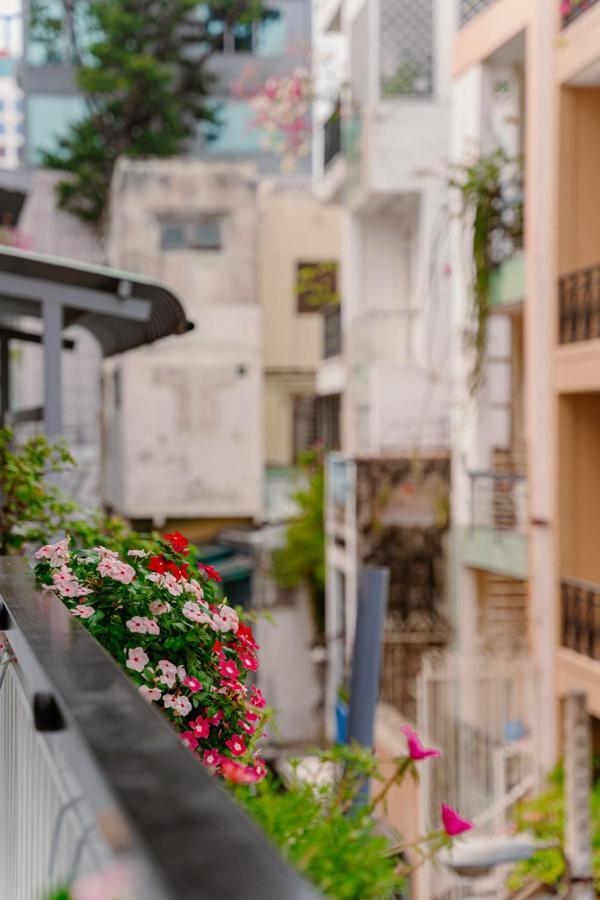 Aloha Saigon Premium By Local Travel Experts - Newly Opened, Less-touristy Location, Spacious Rooms, Glass Shower Bathroom, Free Breakfast & Walking Tour *