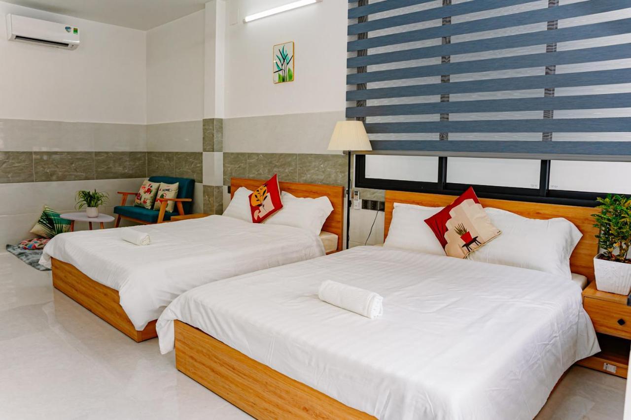 Aloha Saigon Premium By Local Travel Experts - Newly Opened, Less-touristy Location, Spacious Rooms, Glass Shower Bathroom, Free Breakfast & Walking Tour