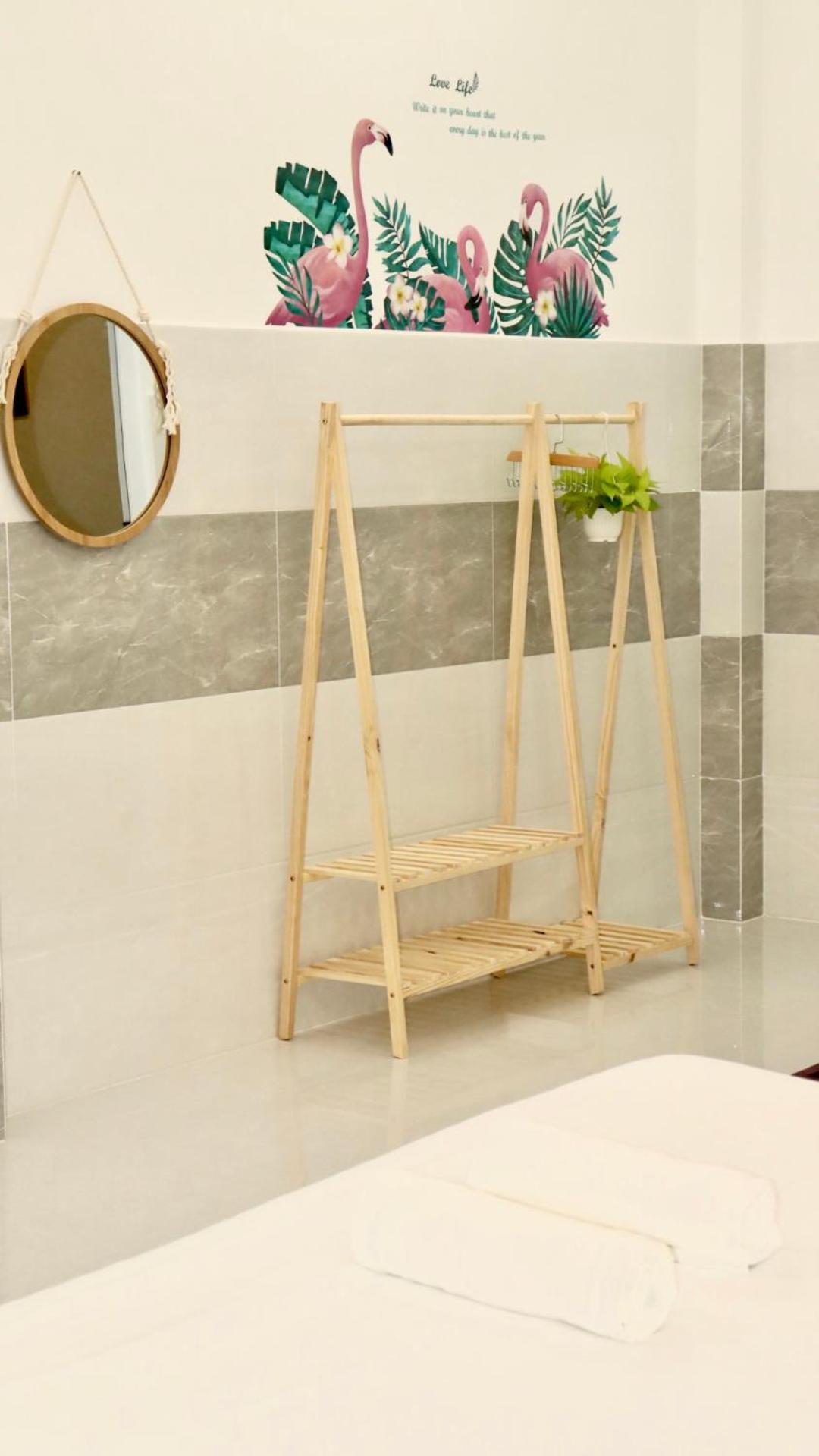 Aloha Saigon Premium By Local Travel Experts - Newly Opened, Less-touristy Location, Spacious Rooms, Glass Shower Bathroom, Free Breakfast & Walking Tour Hostel *