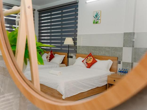 Aloha Saigon Premium By Local Travel Experts - Newly Opened, Less-touristy Location, Spacious Rooms, Glass Shower Bathroom, Free Breakfast & Walking Tour Hostel Ho Chi Minh City