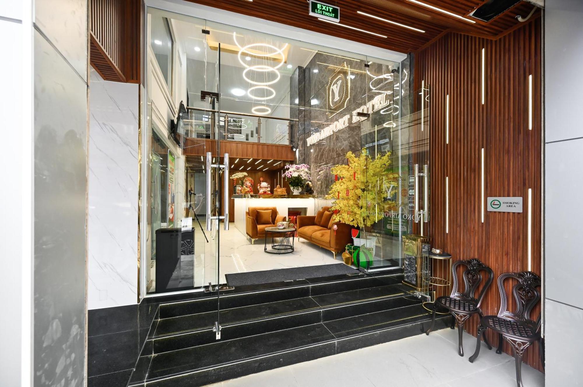 Yoko Airport Saigon Hotel