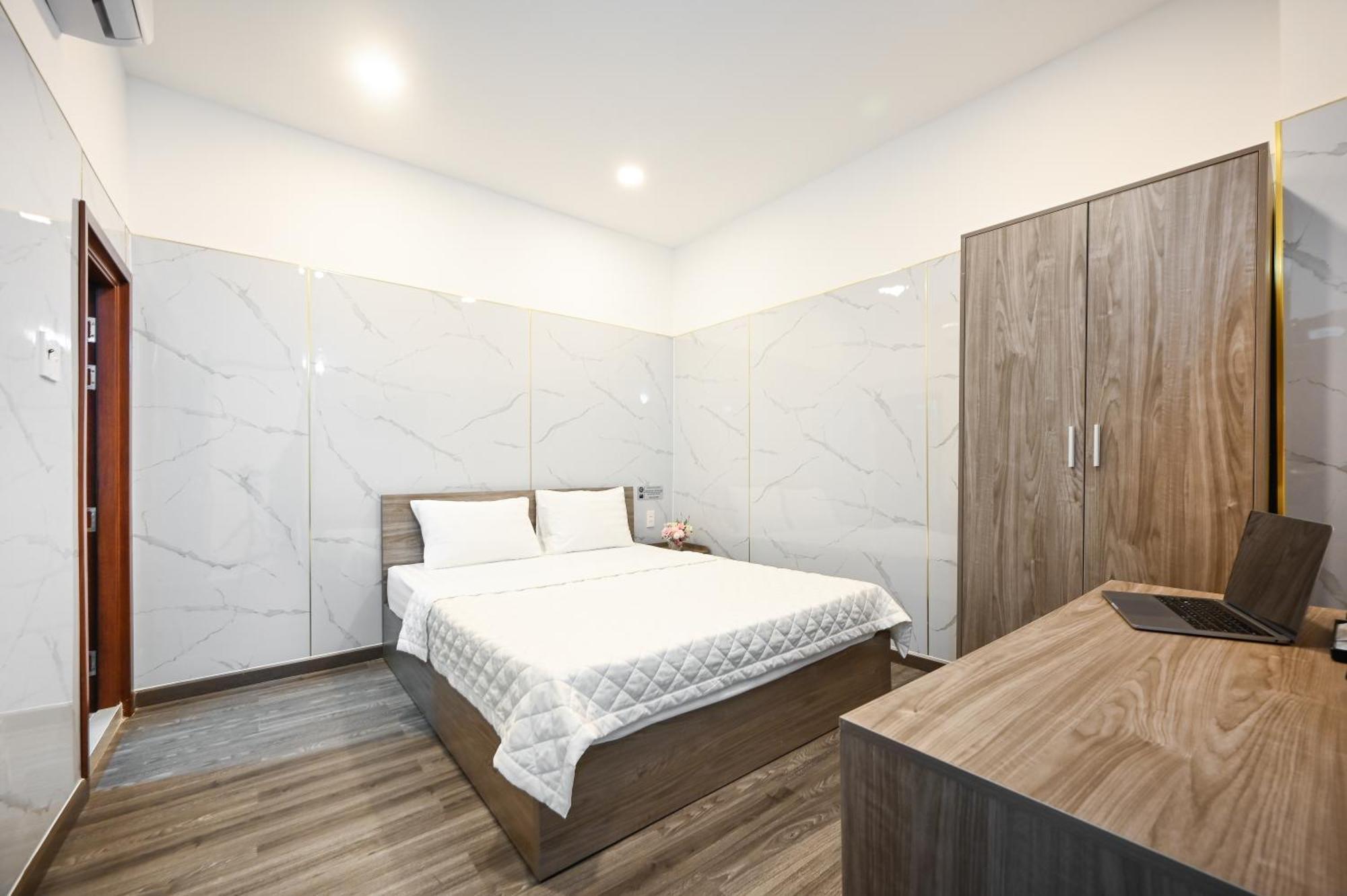 Hotel Yoko Airport Saigon 4*