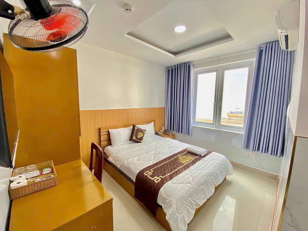 Khach San Phu Hung Hotel *