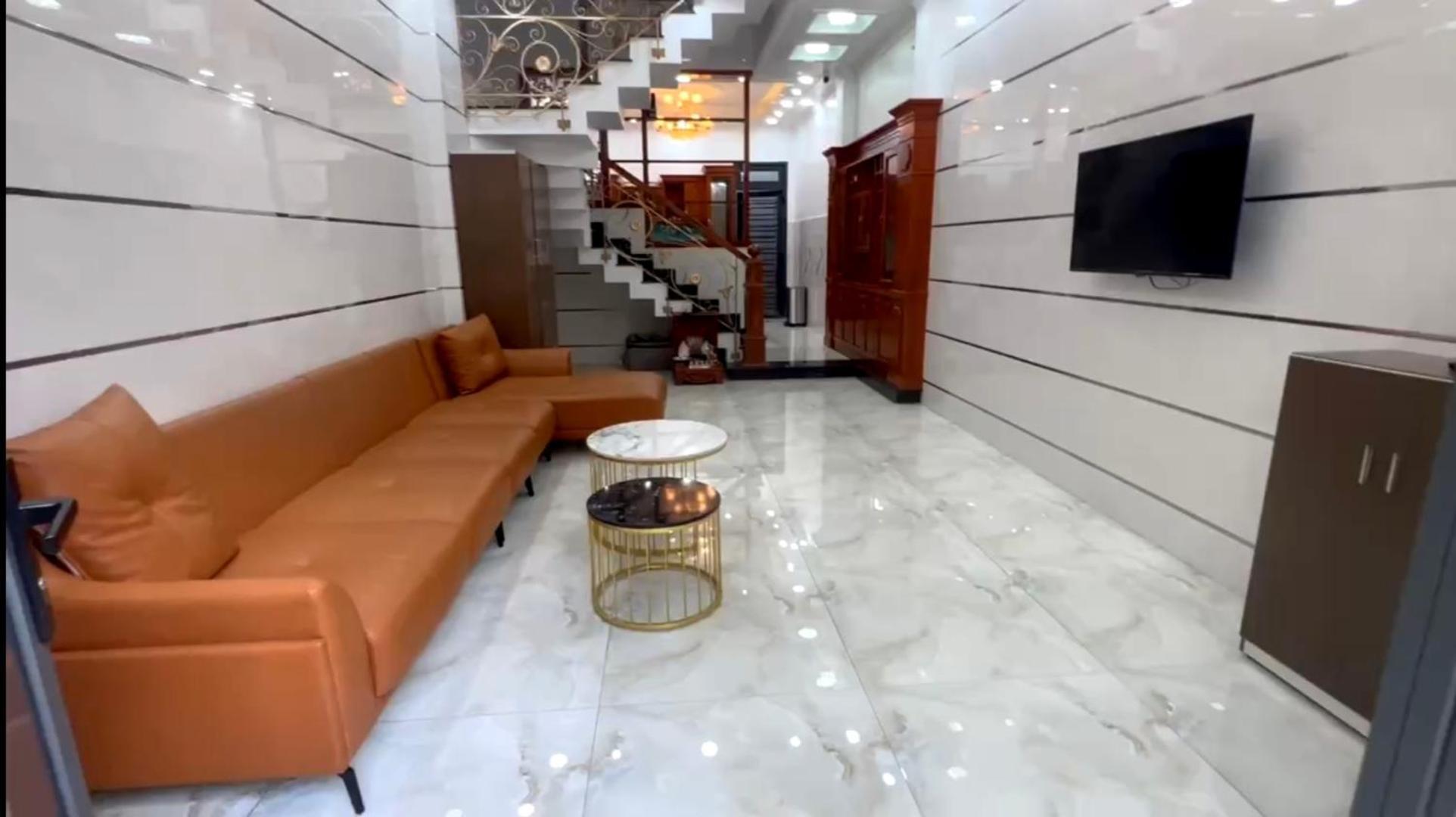 Nha Nguyen Full Noi That Aparthotel
