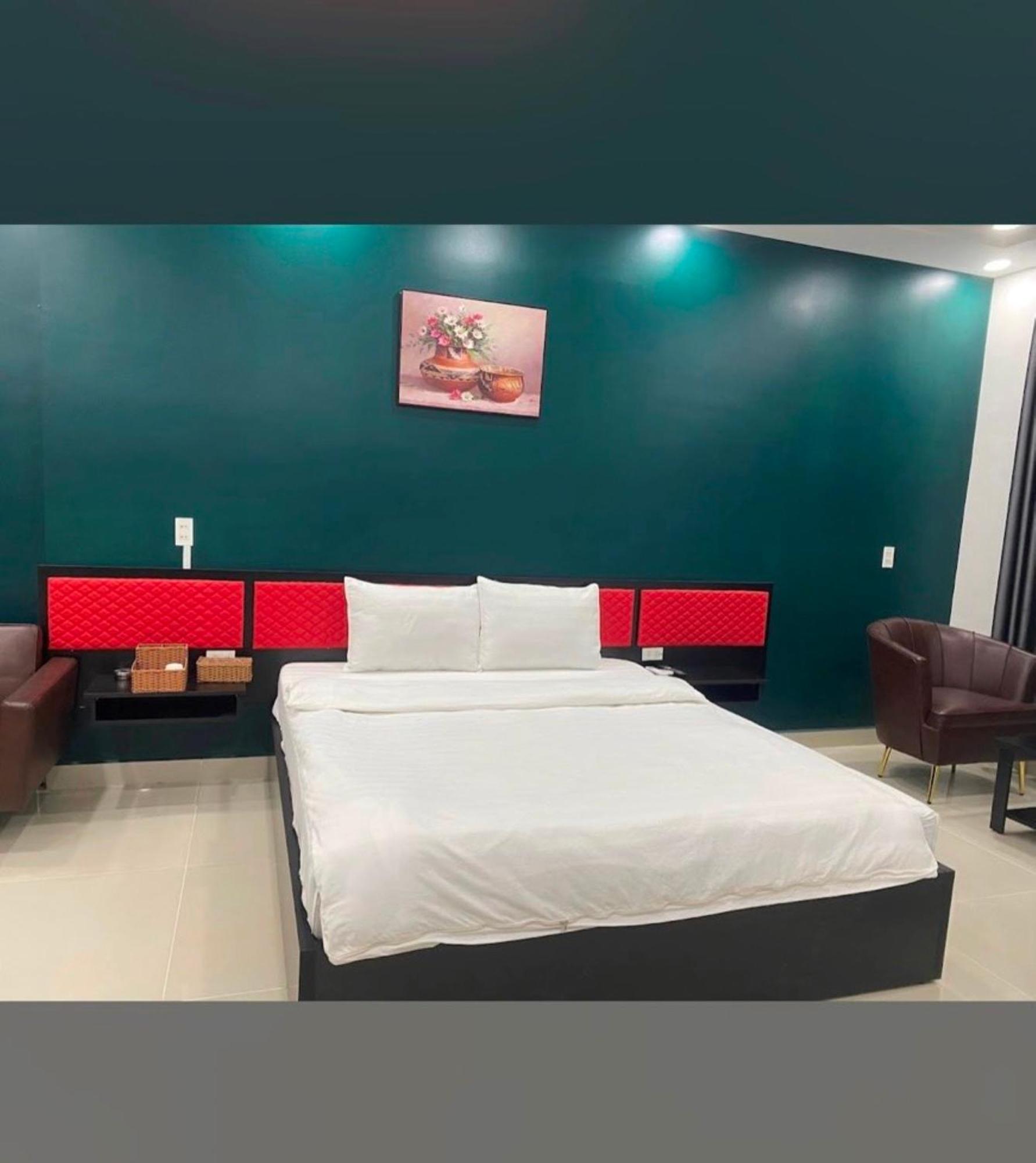 Hotel Hung Phu Hcm *