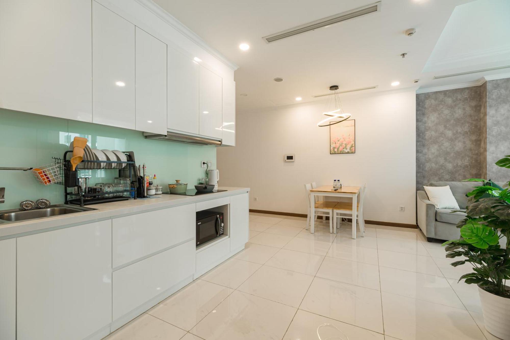 Apartment Vinhomes Park Collection M By Elevate