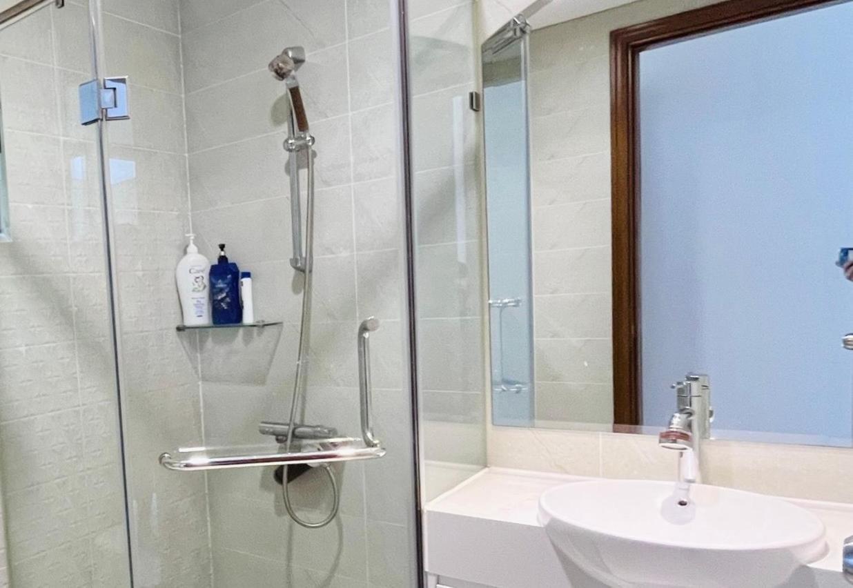 Apartment Vinhomes Park Sandland Ho Cao Cap Ho Chi Minh City