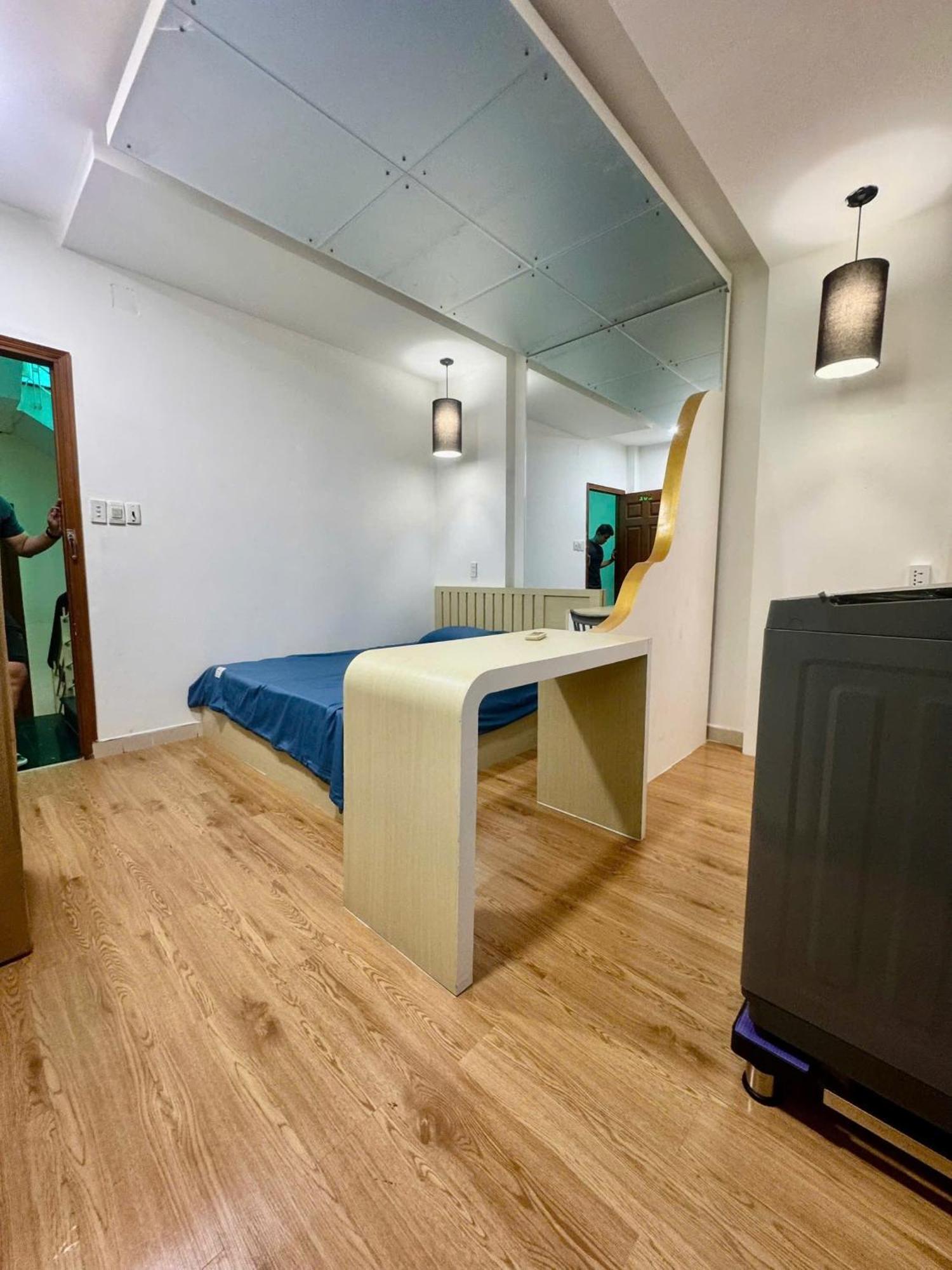 127 Hoa Lan, P2, Phu Nhuan Ho Chi Minh City