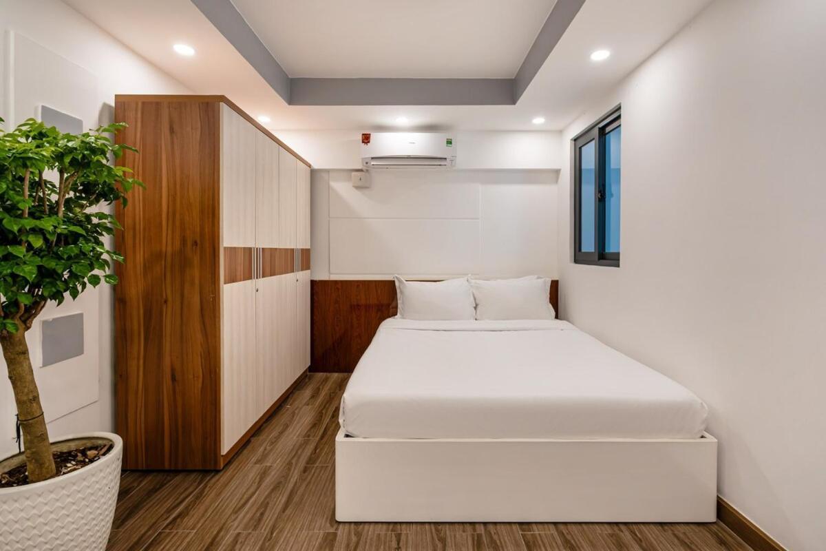Apartment Move - Sap60844