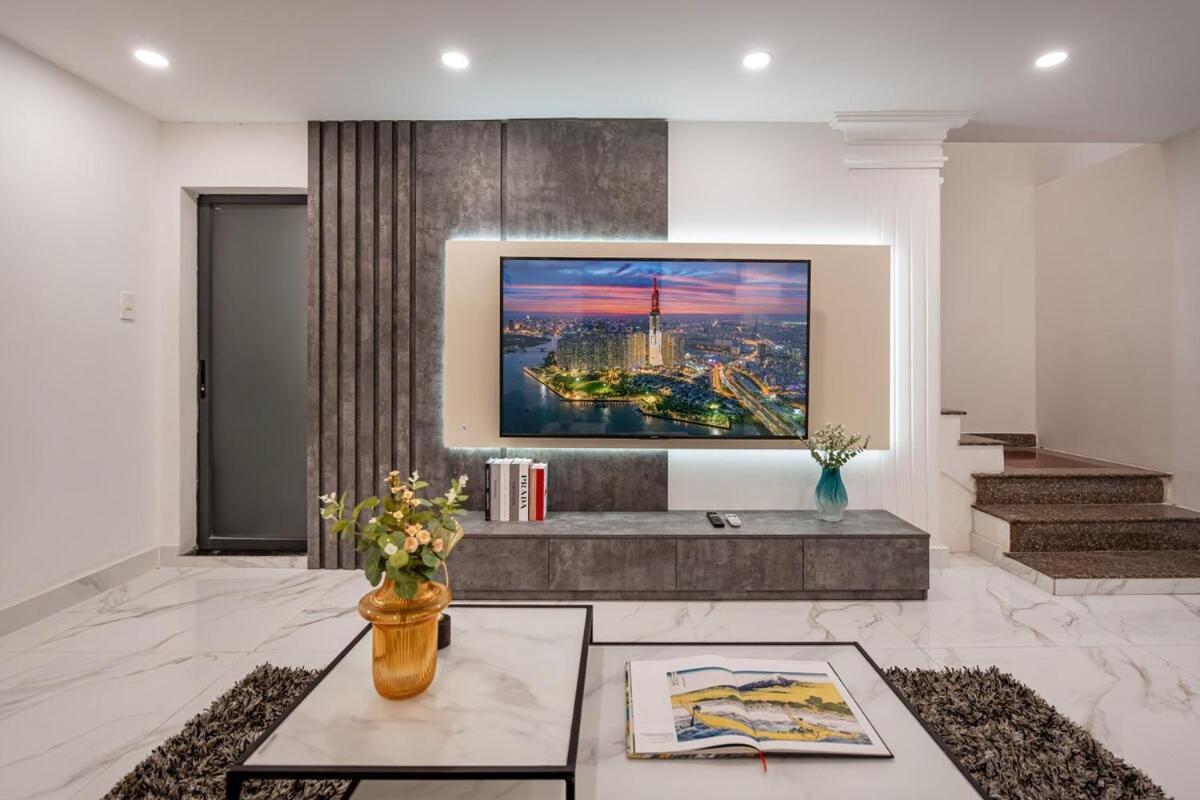 Apartment Move - Sap60844